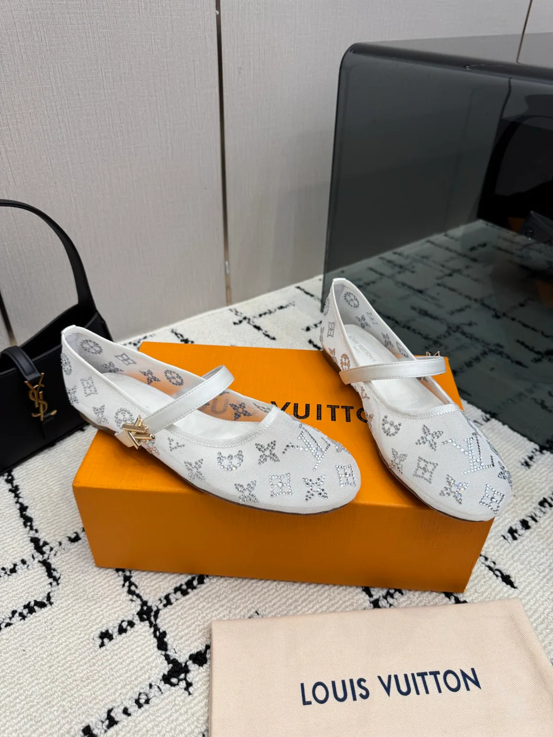 Балетки Женские Louis Vuitton 17947012