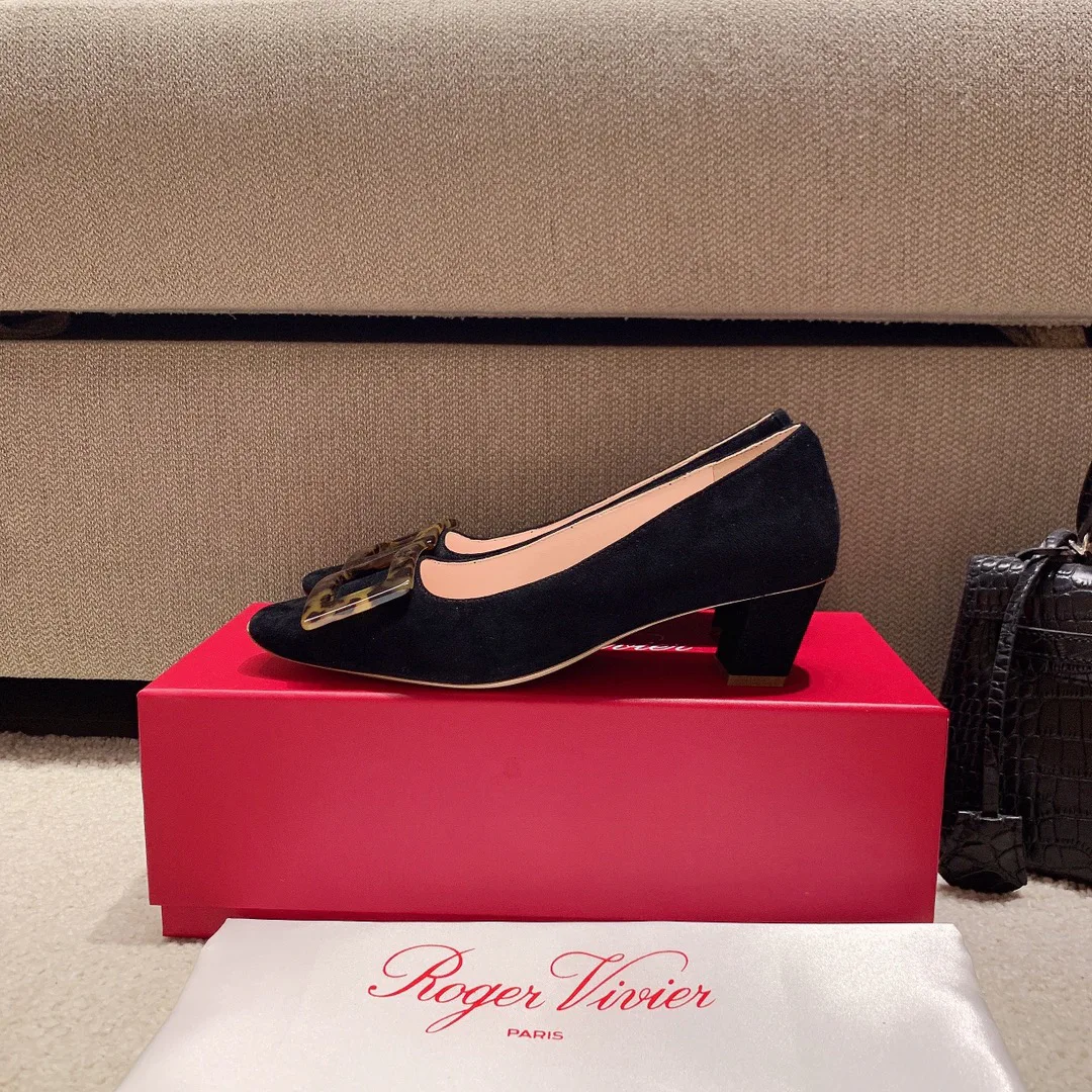 Туфли Женские Roger Vivier 17550732