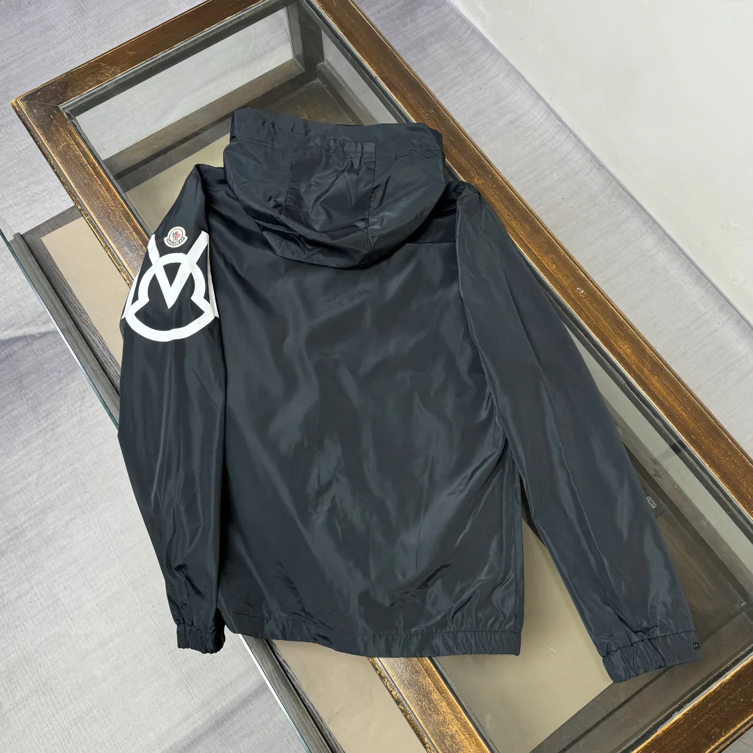 Куртки И Пуховики Женские Moncler 11615951