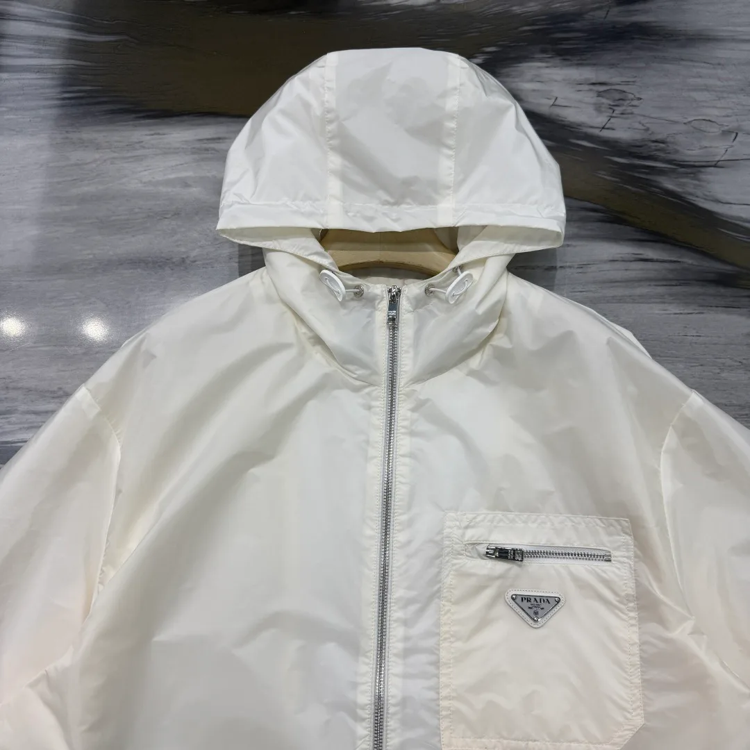 Куртки И Пуховики Мужские Prada 11209546