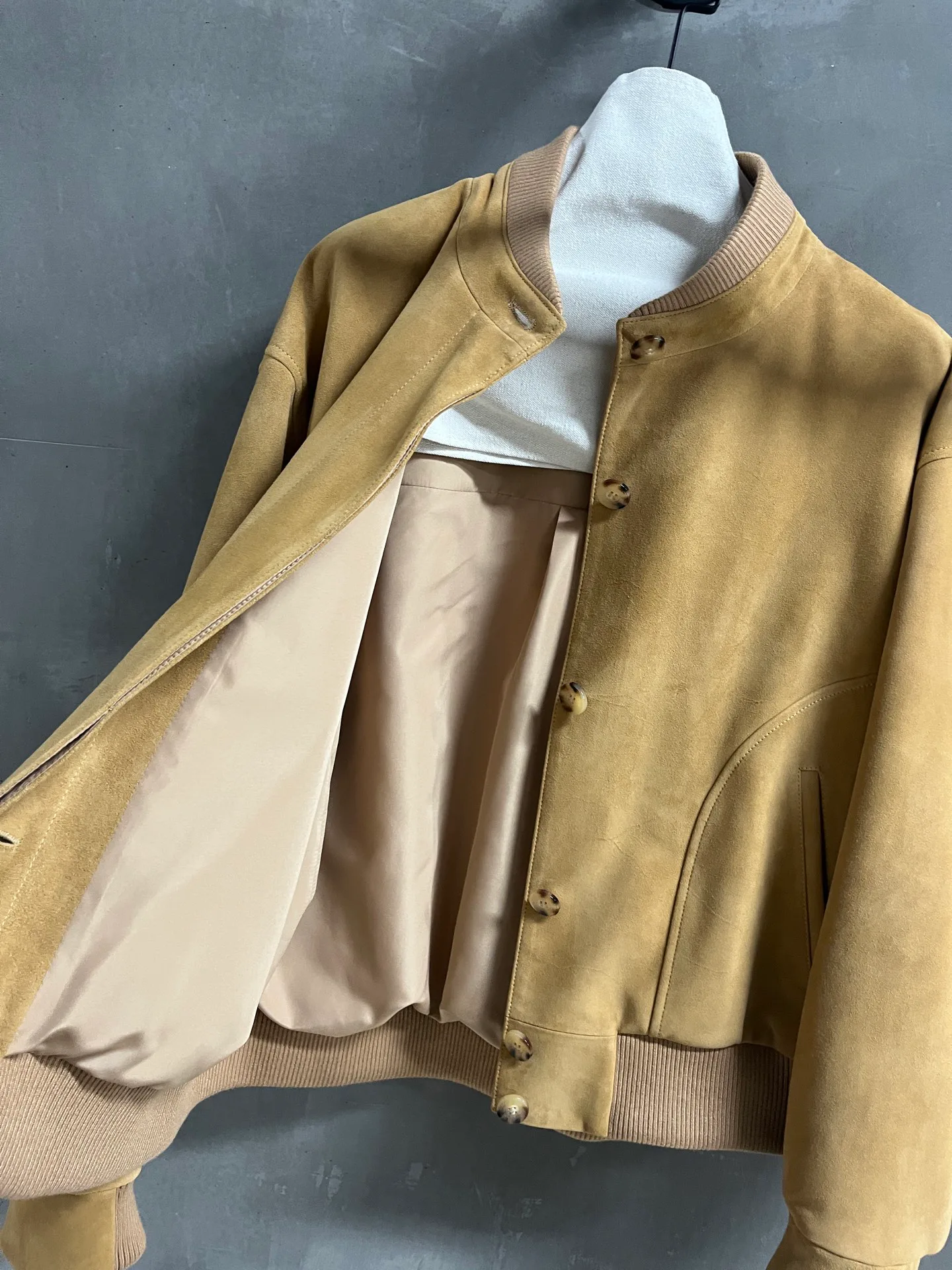 Кожаные Куртки И Дублёнки Женские The Row 11526277