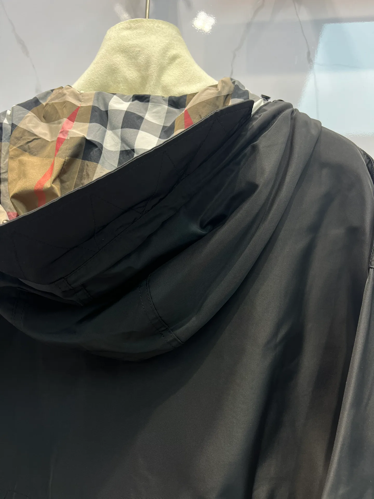 Куртки Женские Burberry Куртки Женские Burberry