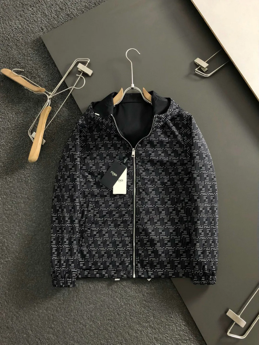 Куртки И Пуховики Мужские Fendi 342774