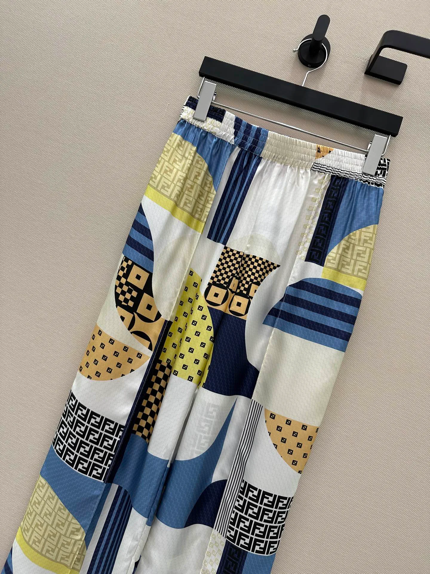 Брюки Женские Fendi 17953282
