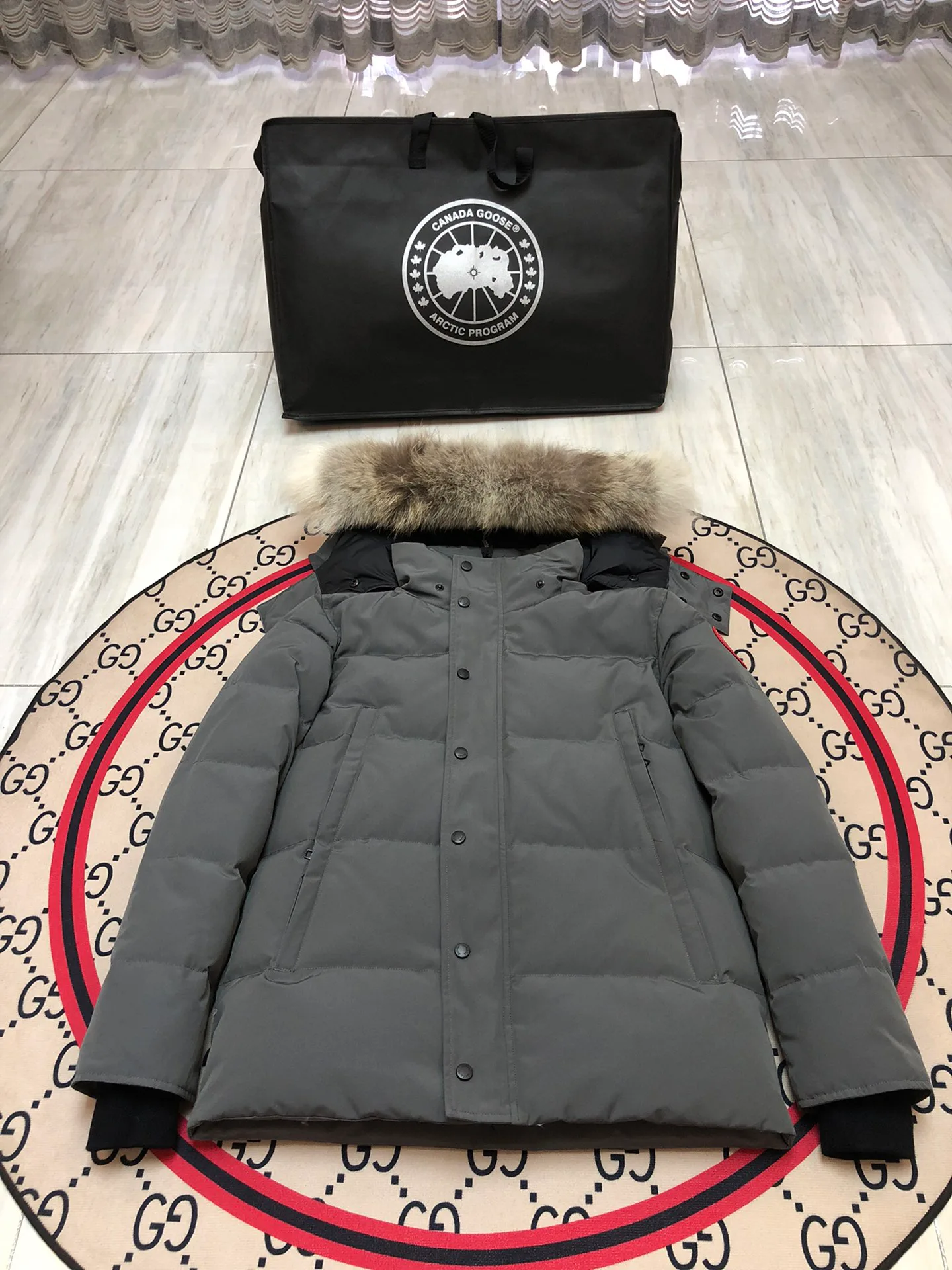 Куртки И Пуховики Женские Canada Goose 3153873