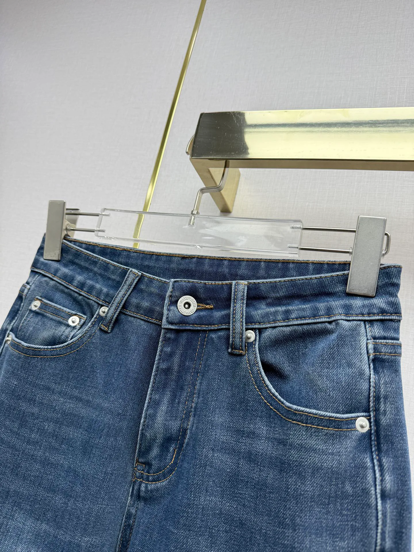 Джинсы Женские Miu Miu 9583287