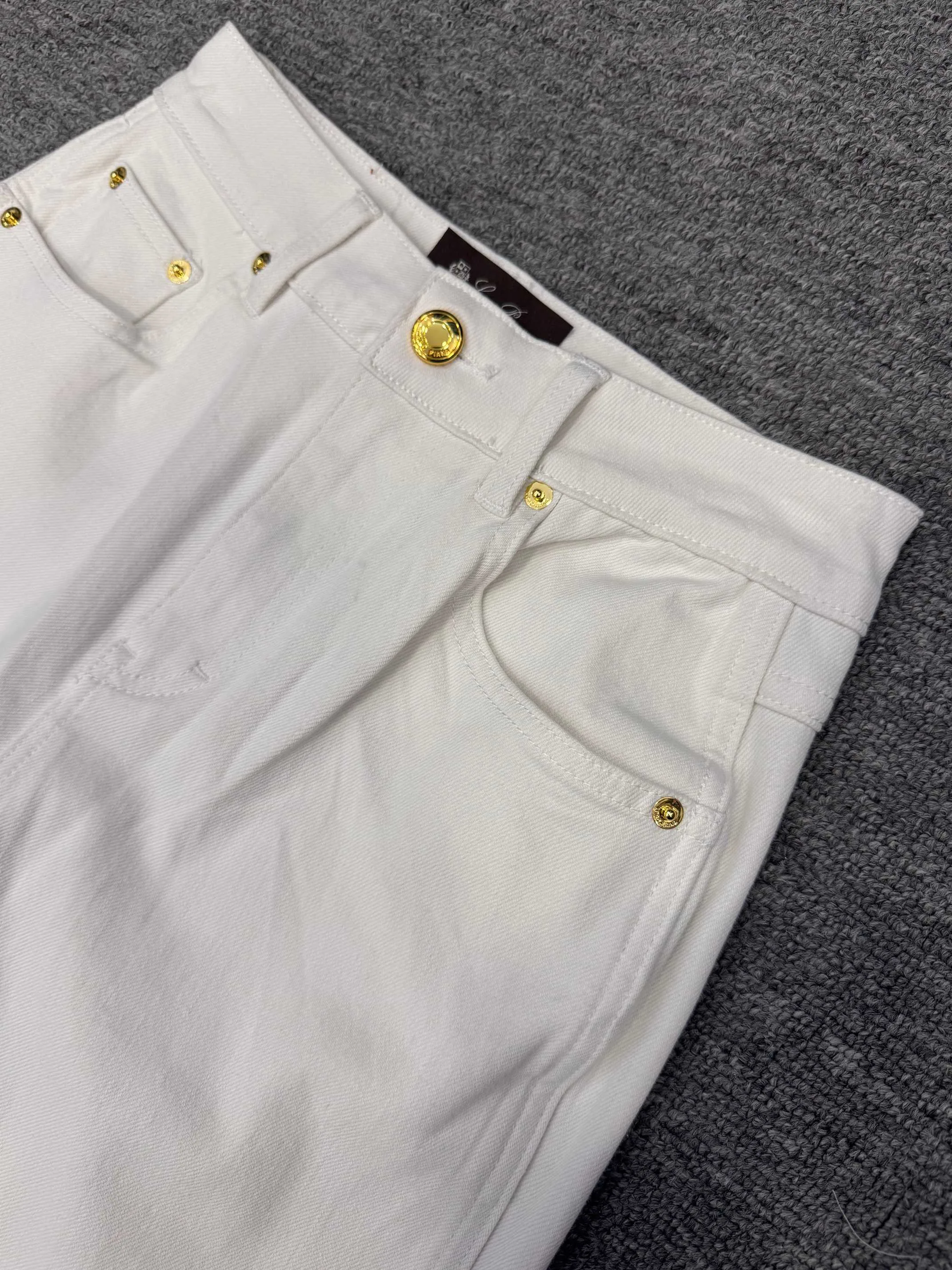 Джинсы Женские Loro Piana 13157871