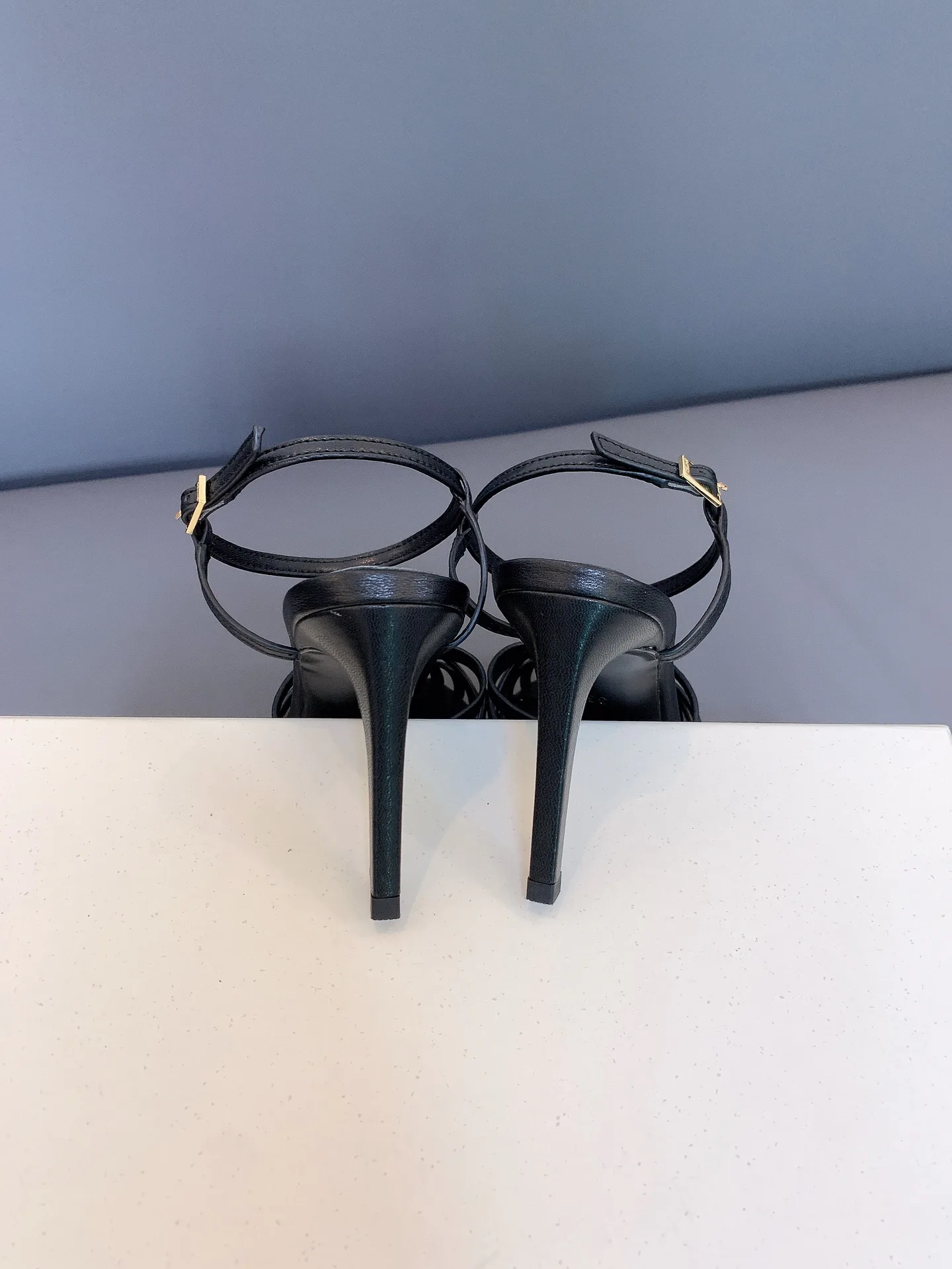Босоножки Женские Celine 17479010