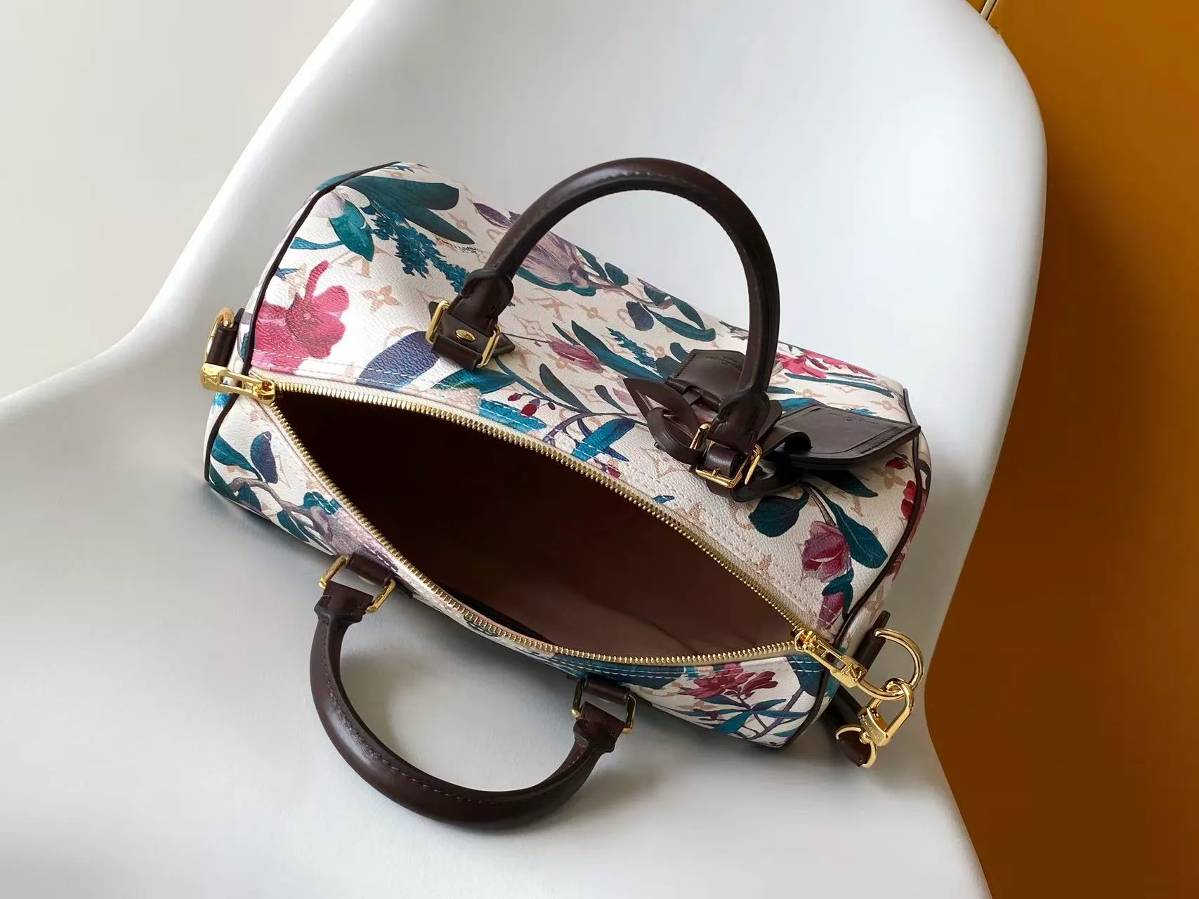 Классические Сумки Женские Louis Vuitton 11701523