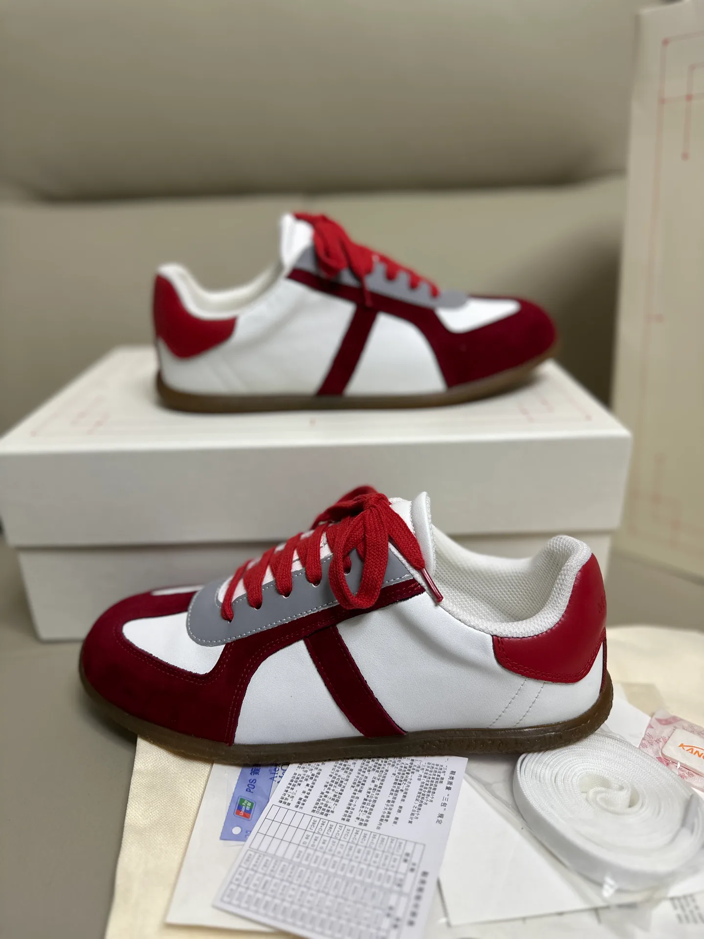 Кроссовки Женские Alexander Mcqueen 18616772