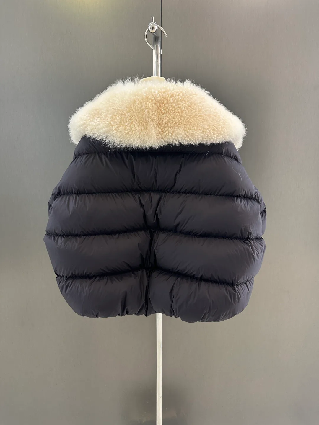 Куртки И Пуховики Женские Miu Miu 1322734