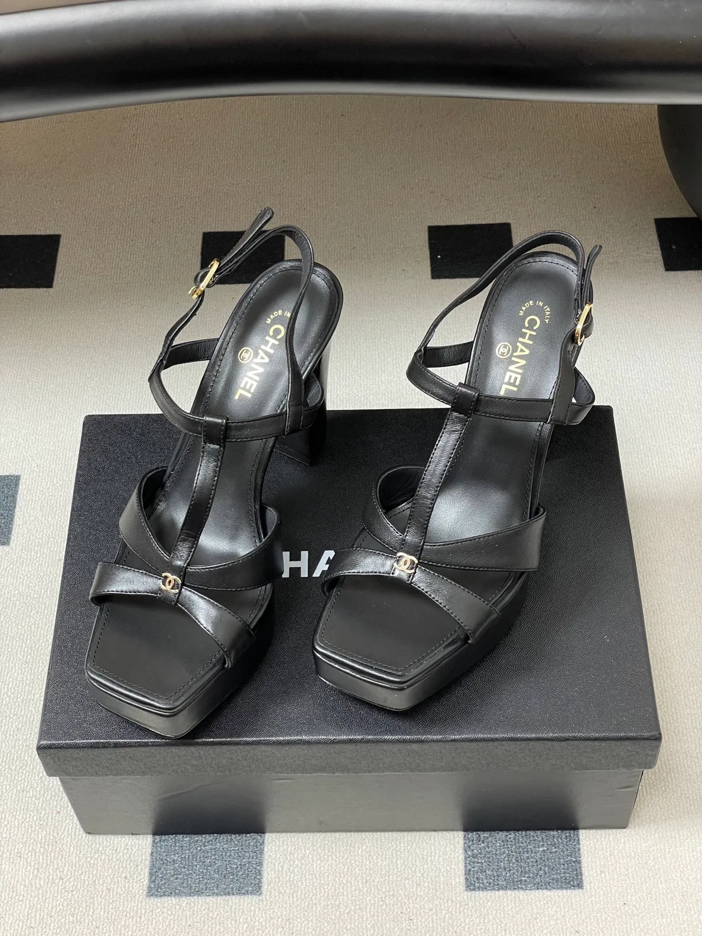 Босоножки Женские Chanel 12936261