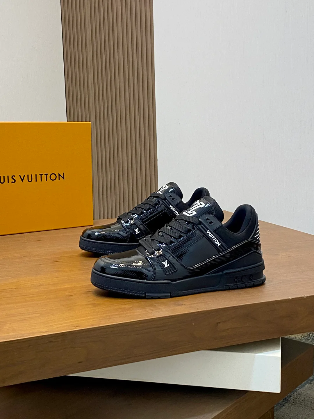Кроссовки Мужские Louis Vuitton 860670