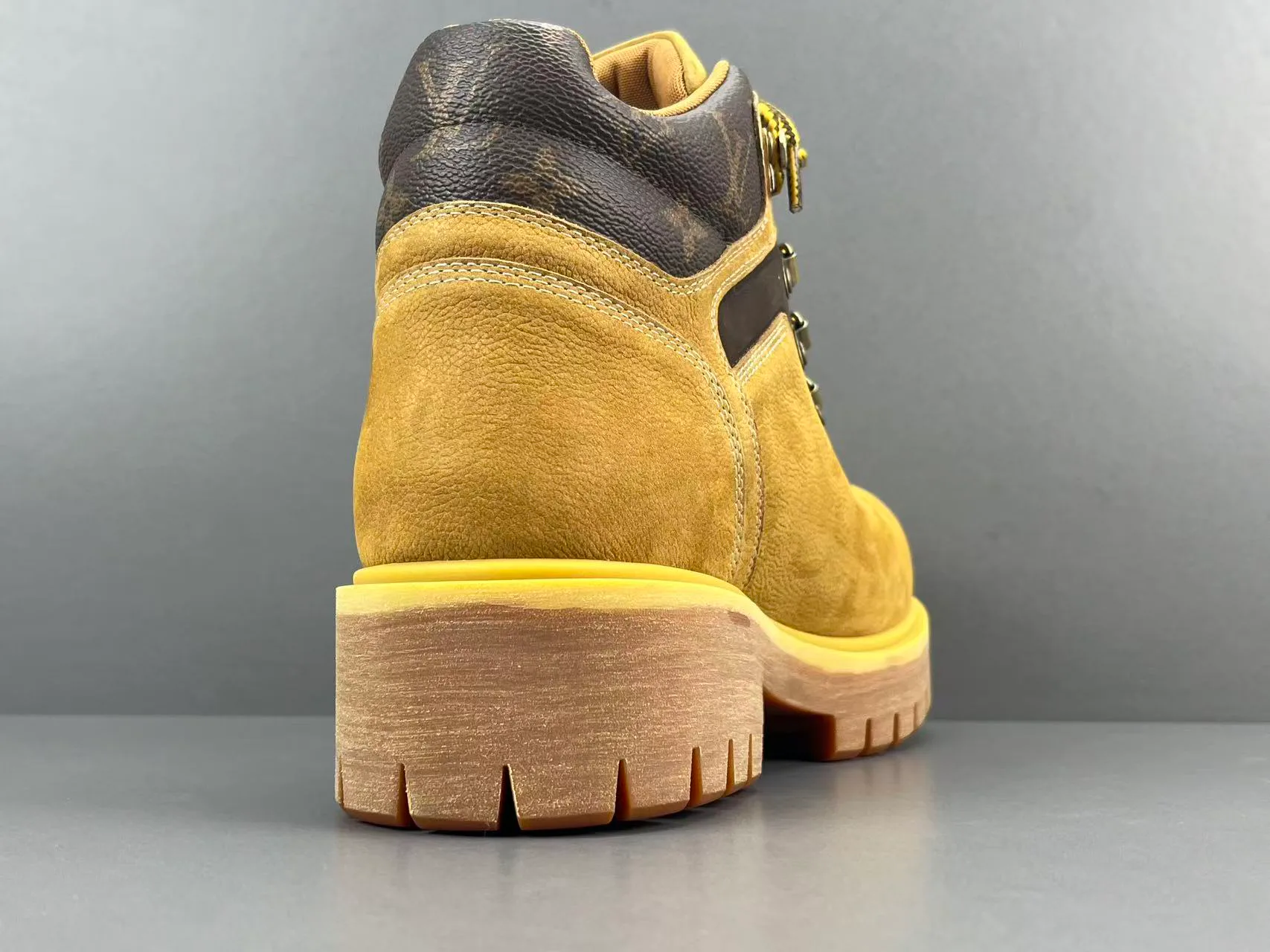 Ботинки Мужские Louis Vuitton 10616251