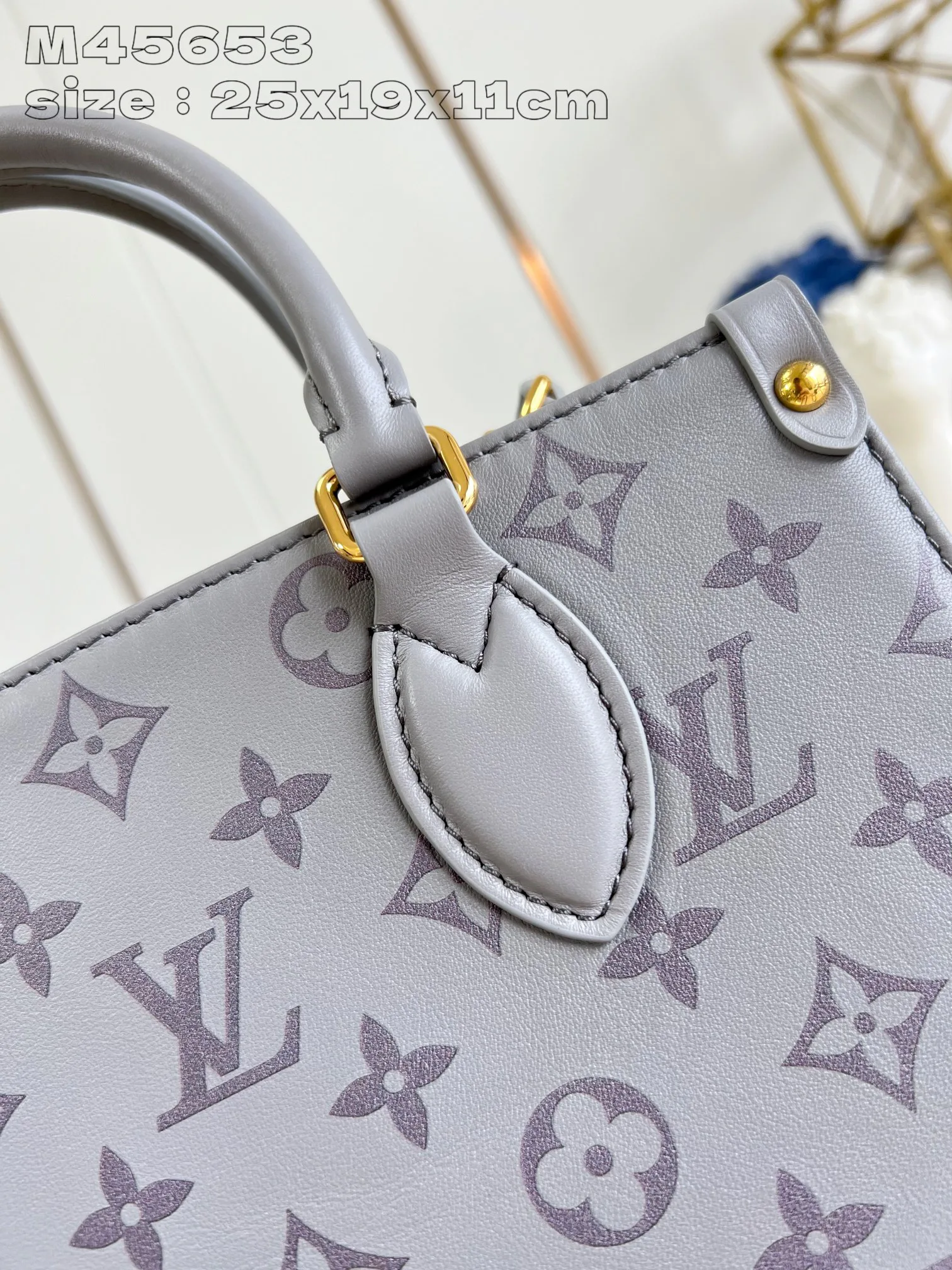 Классические Сумки Женские Louis Vuitton 18227602