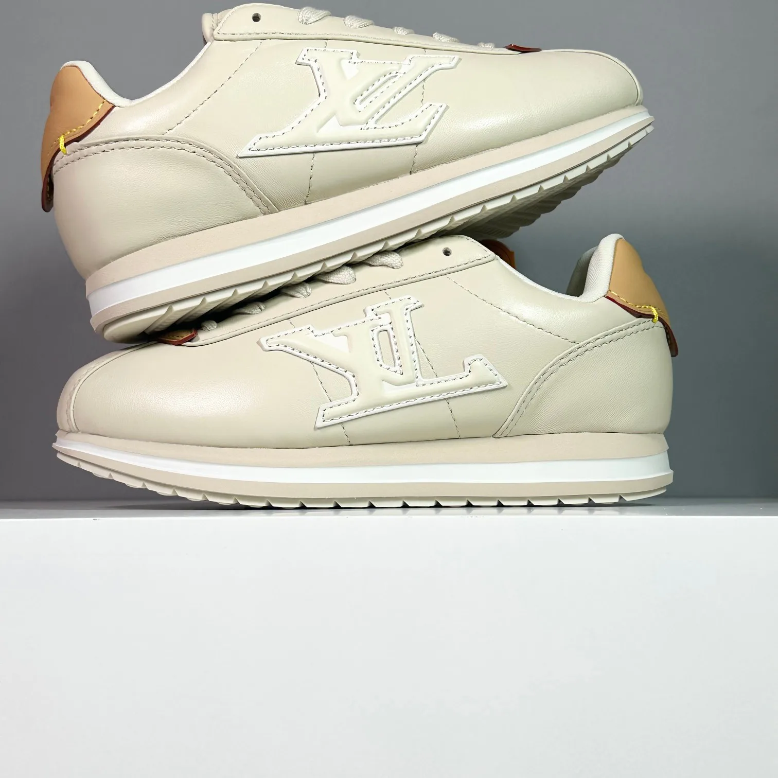 Кроссовки Женские Louis Vuitton 9294642