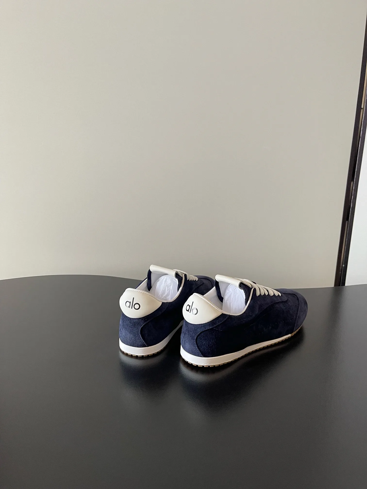 Кроссовки Женские Miu Miu 1523260