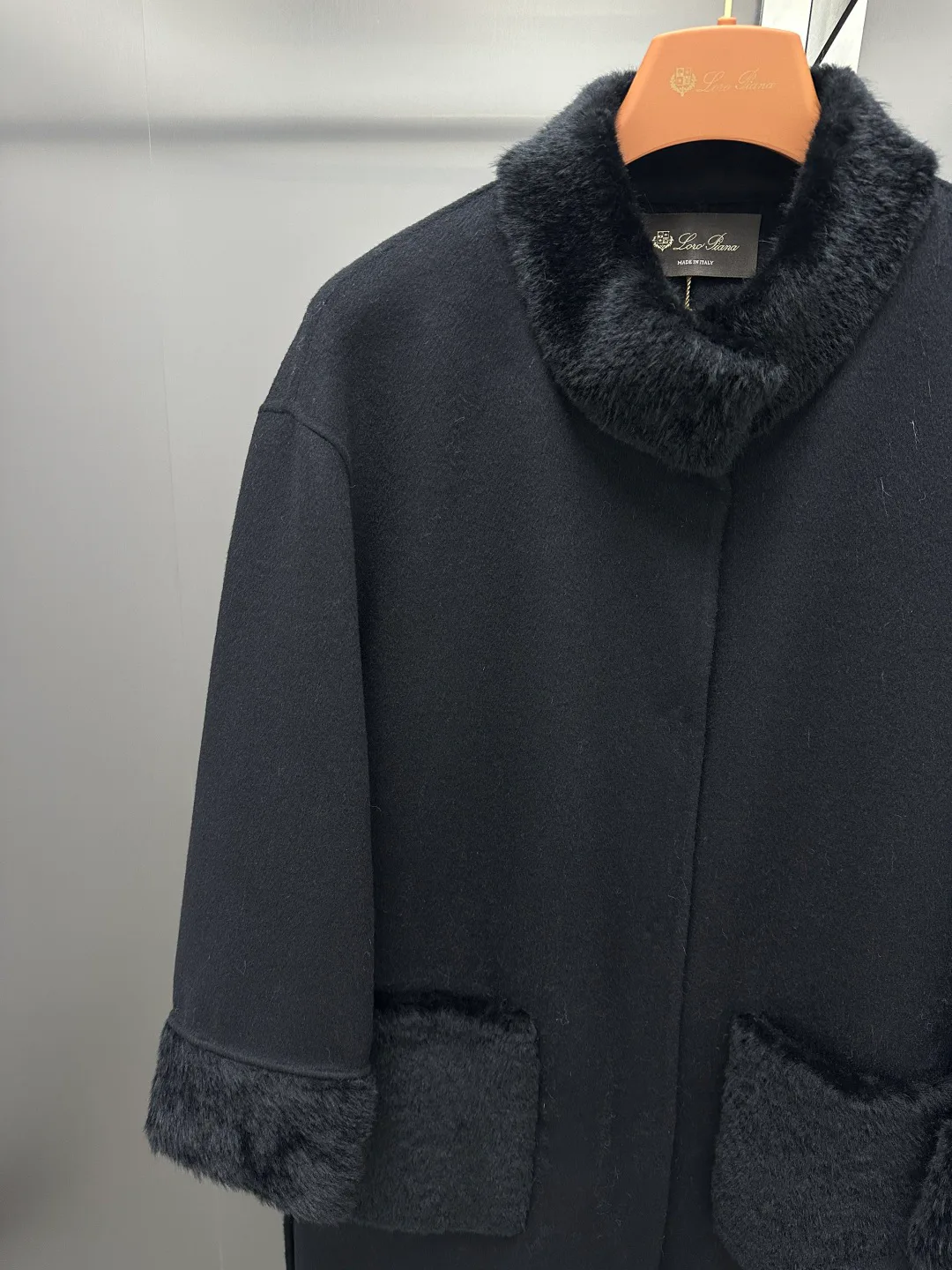 Пальто Женские Loro Piana 18456311