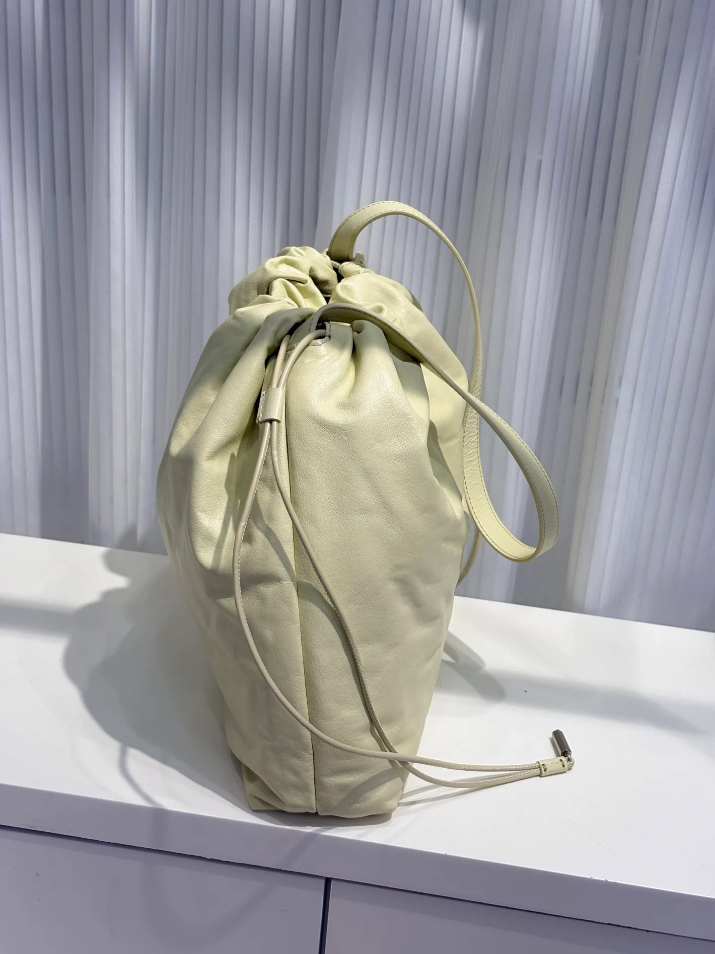 Классические Сумки Женские The Row 4849339