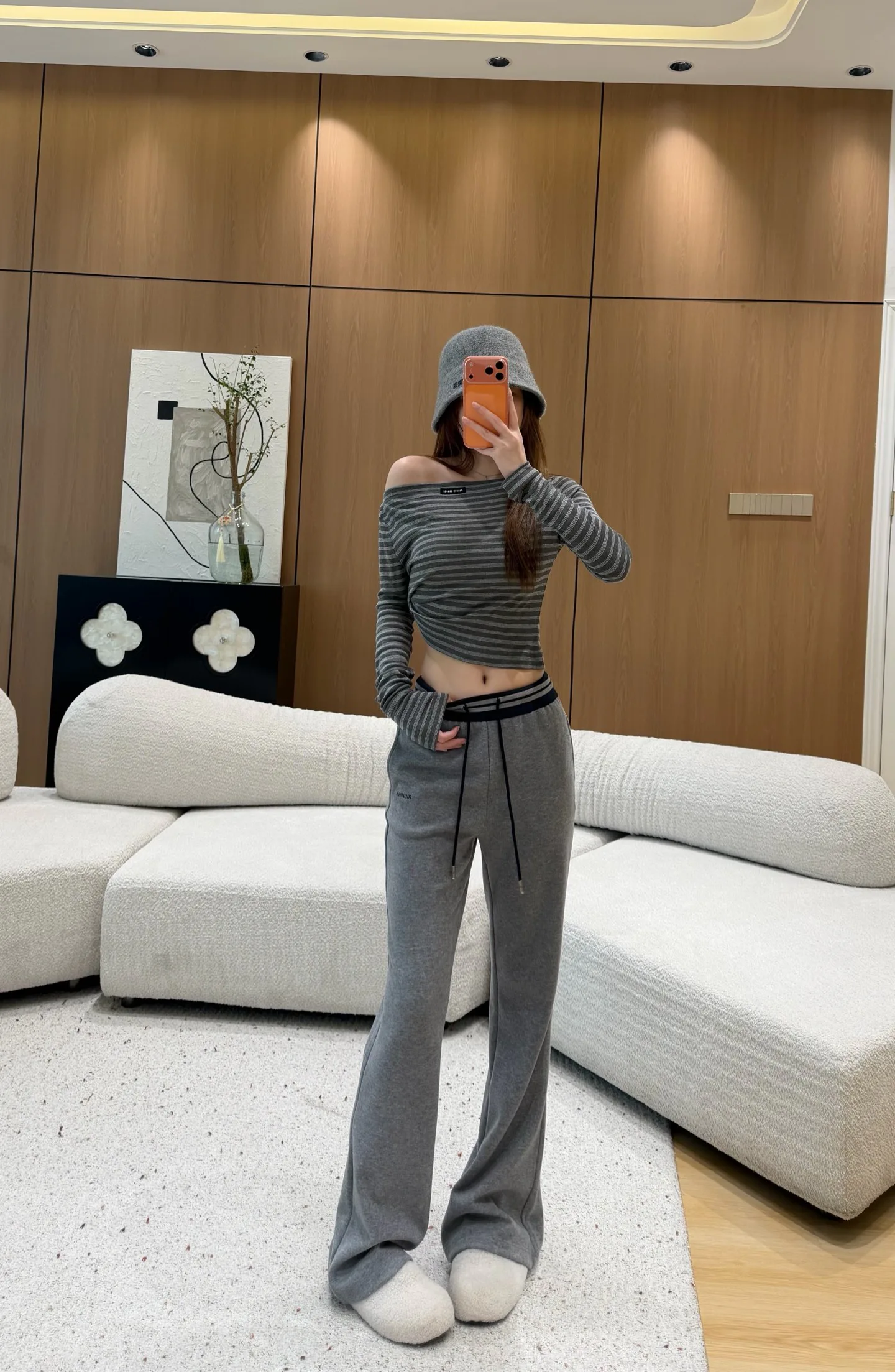Брюки Женские Miu Miu 19071142