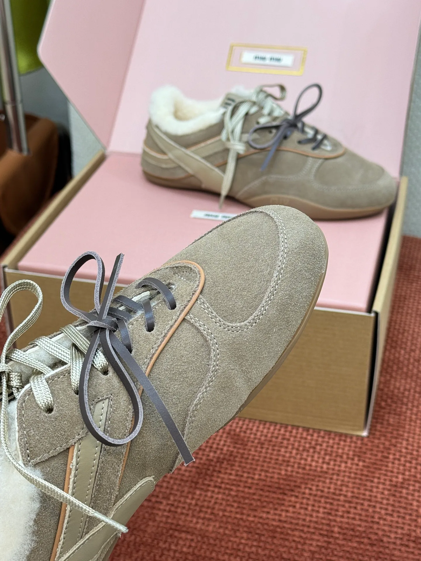 Кроссовки Женские Miu Miu 18341950