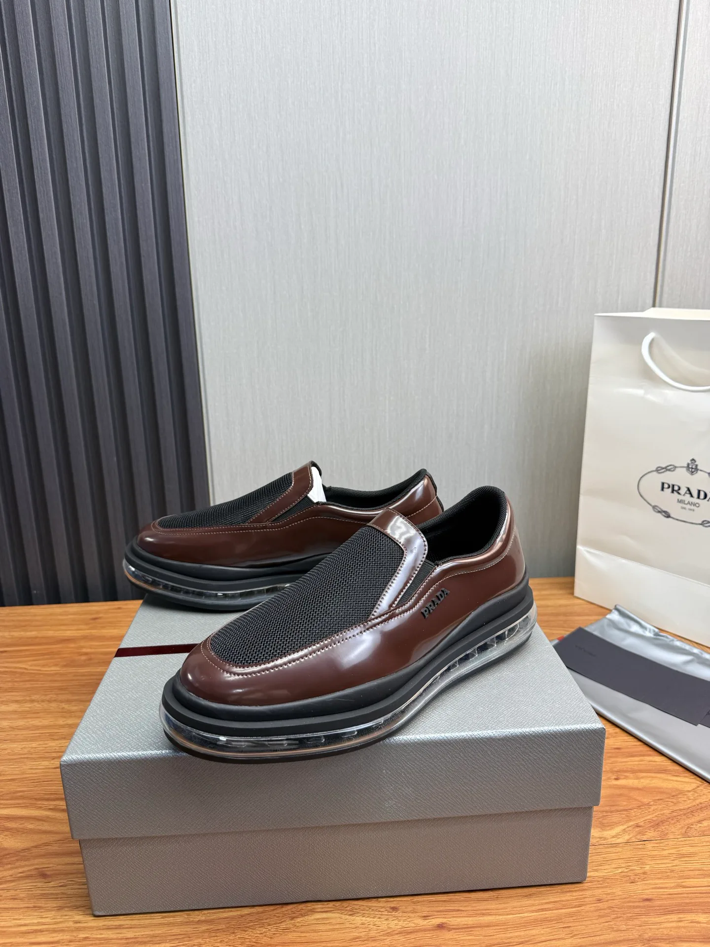 Кроссовки Мужские Prada 13537313