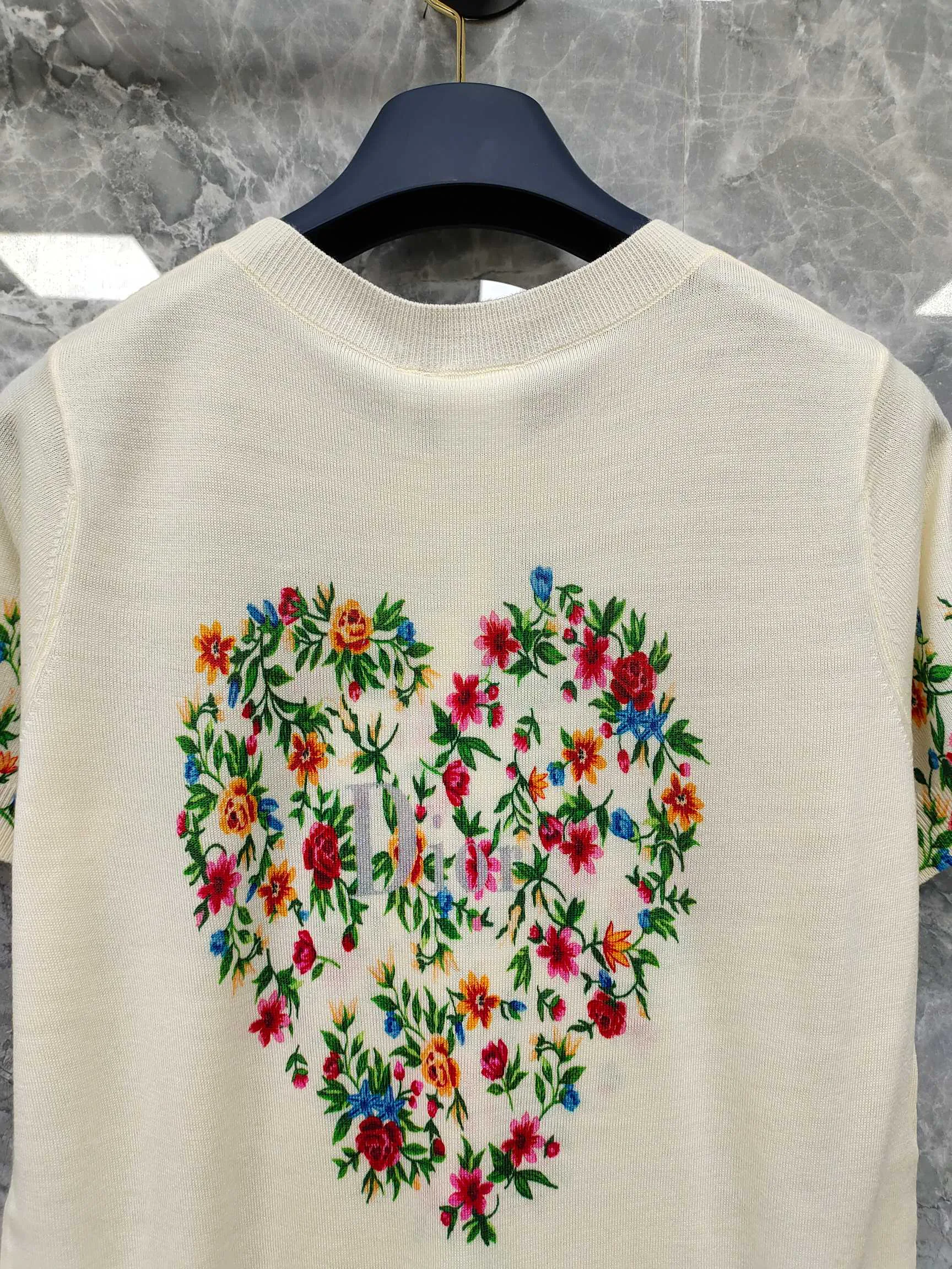 Футболки Женские Christian Dior 13549560