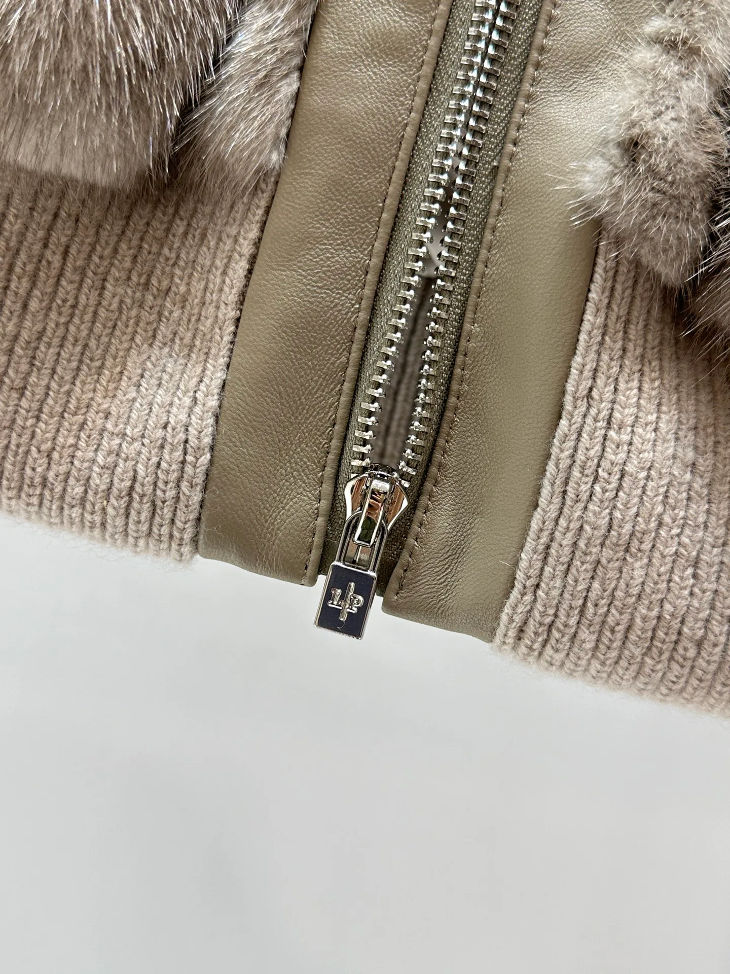 Шубы Женские Loro Piana 1872218
