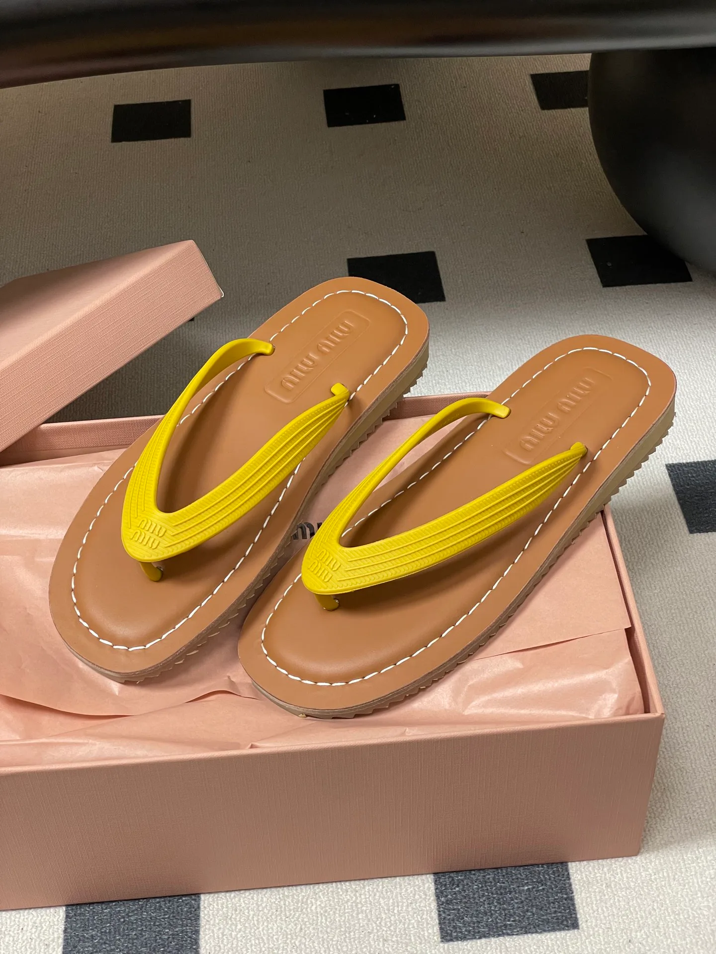 Шлепанцы Женские Miu Miu 13132809