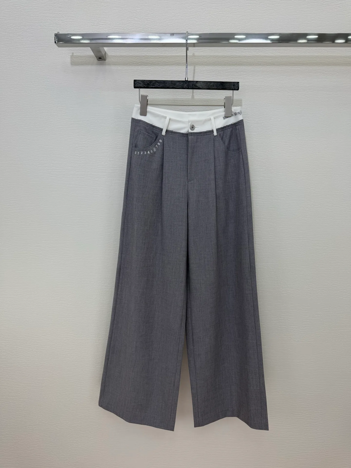 Брюки Женские Maison Margiela 11417173