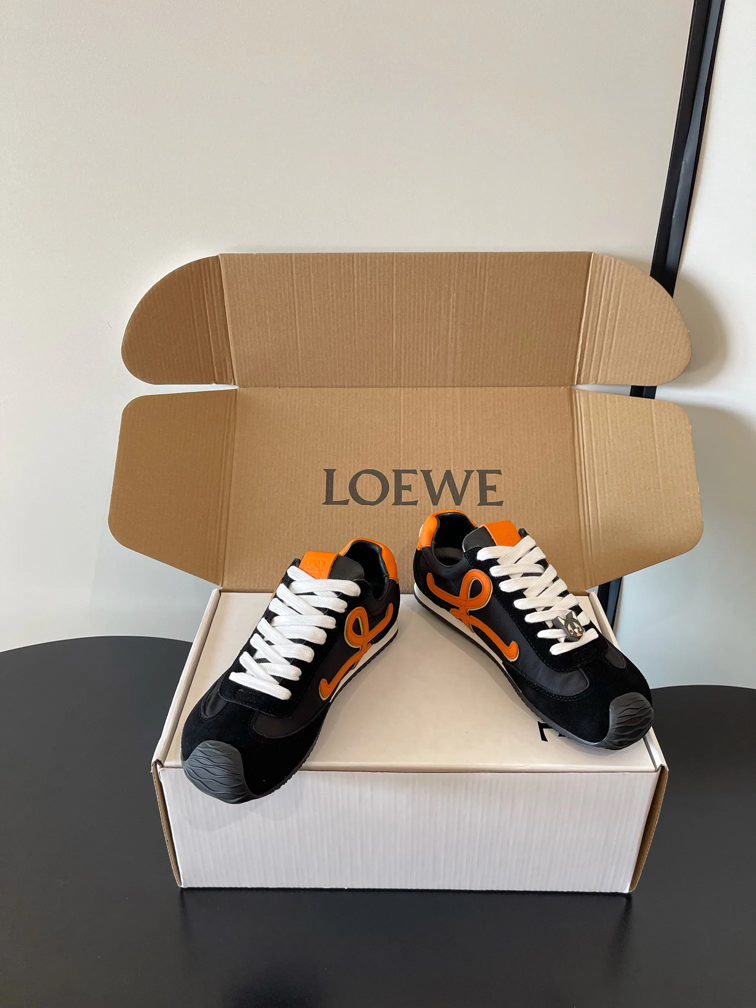 Кроссовки Женские Loewe 1818757