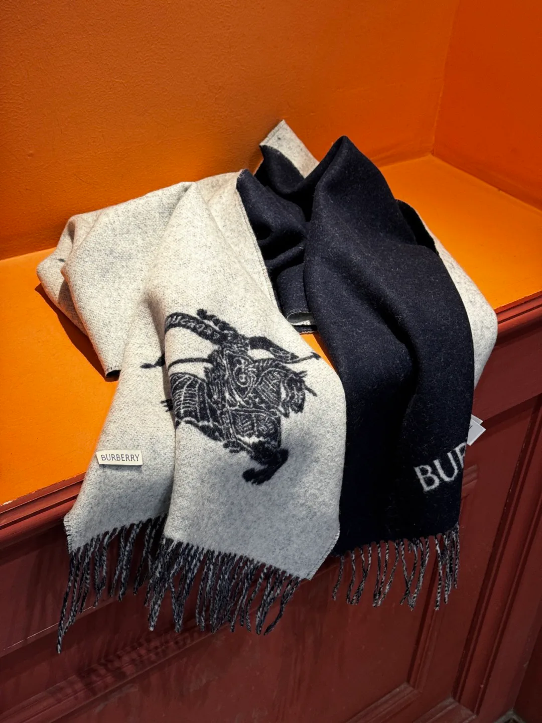 Шарфы Burberry 5445658