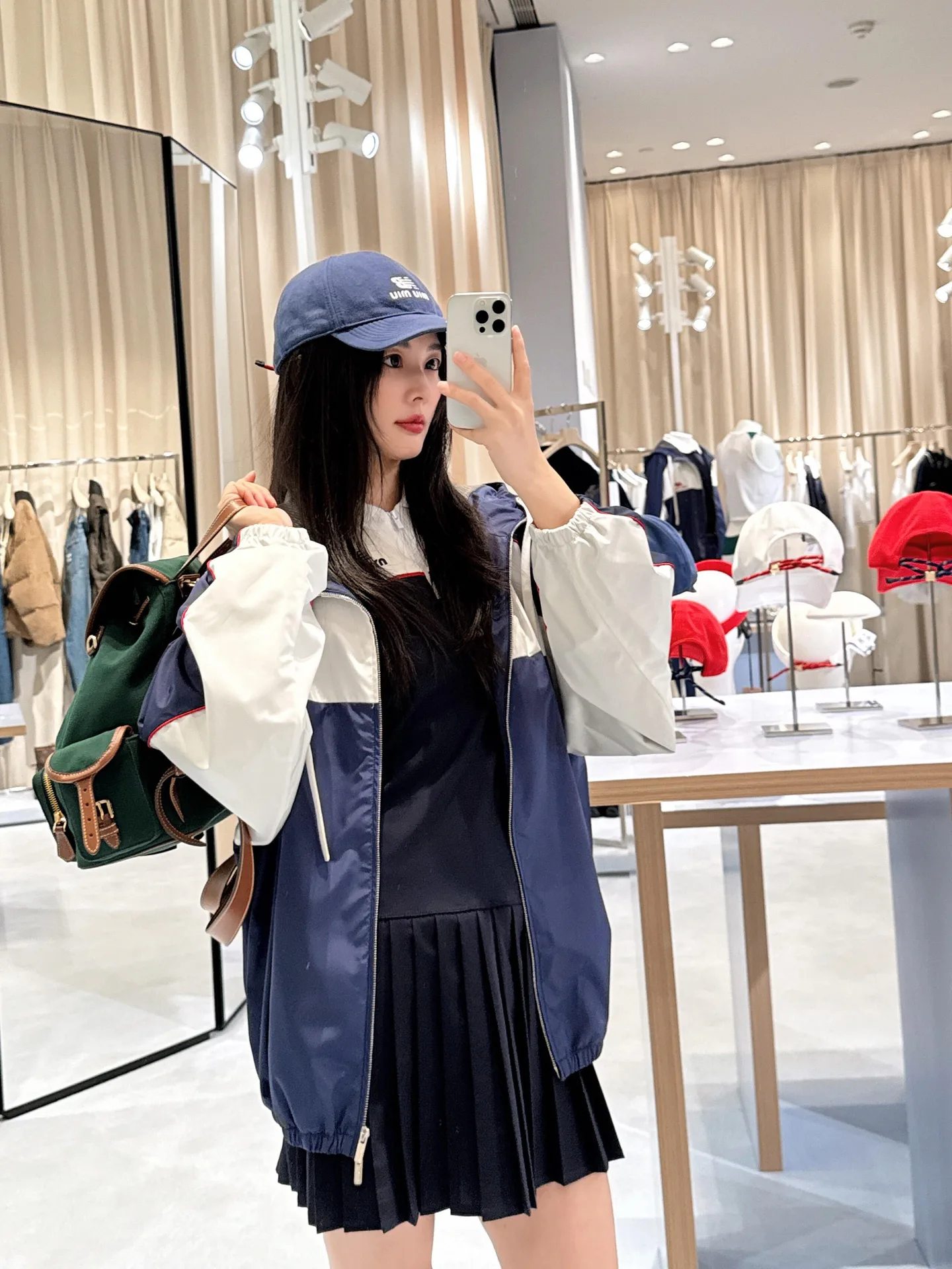 Куртки И Пуховики Женские New Balance 785770