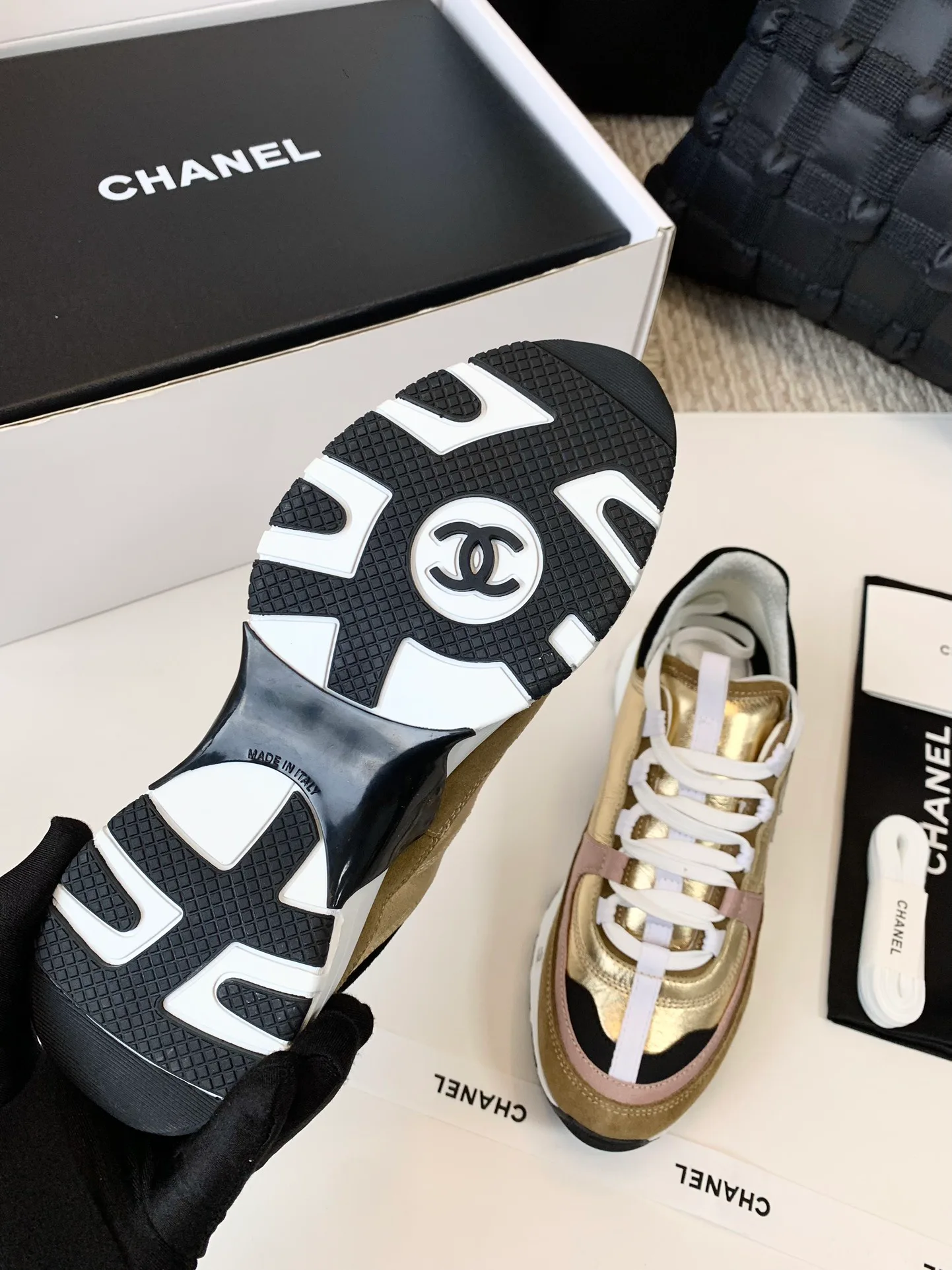 Кроссовки Женские Chanel 10914112