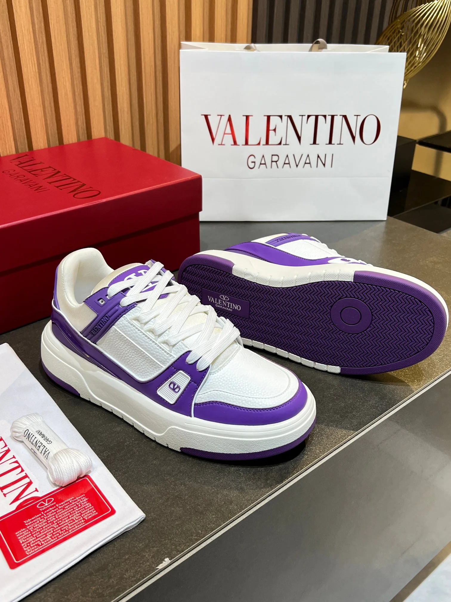 Кроссовки Женские Valentino 11575969