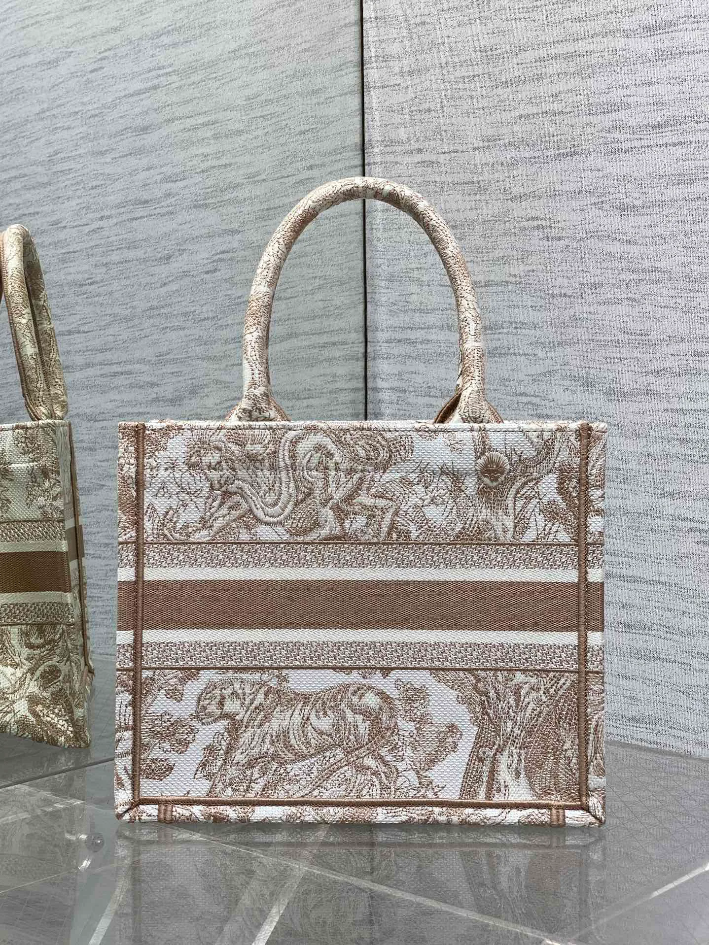 Классические Сумки Женские Christian Dior 11224041