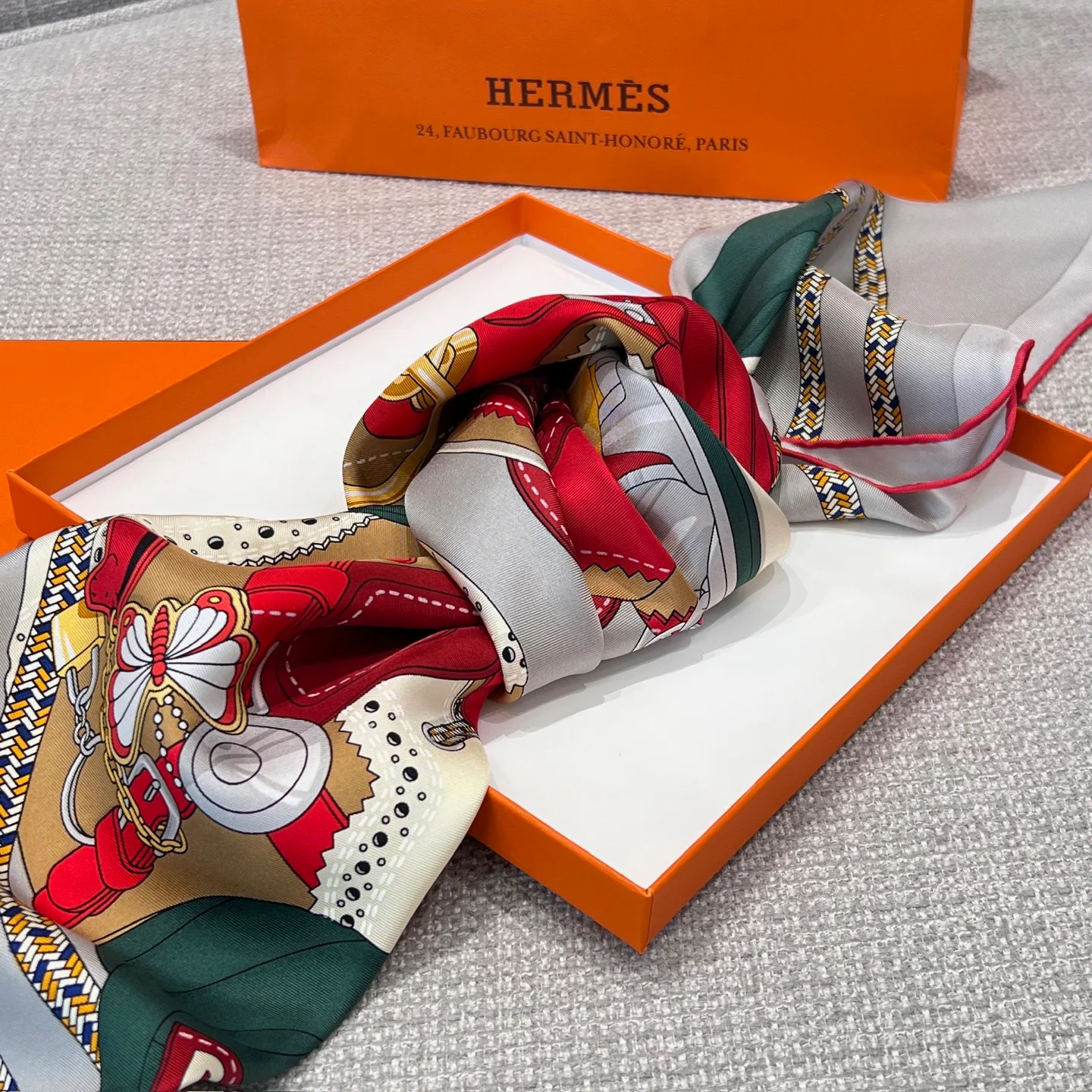 Платки Hermes 17991433