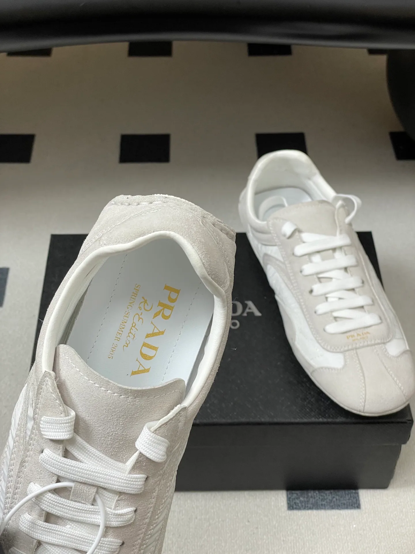 Кроссовки Женские Prada 12810932