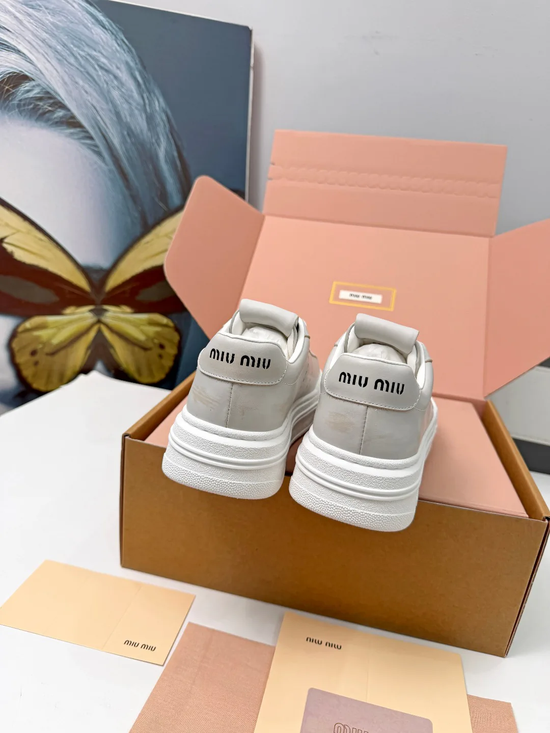 Кроссовки Женские Miu Miu 18367107