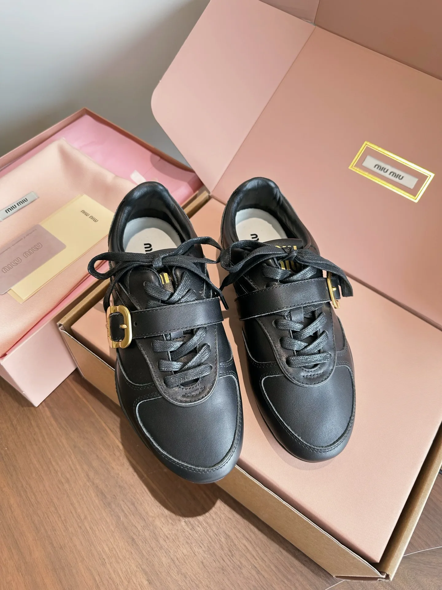 Кроссовки Женские Miu Miu 18444007