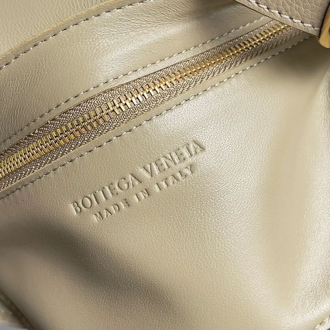 Сумки На Ремне Женские Fendi 6089233