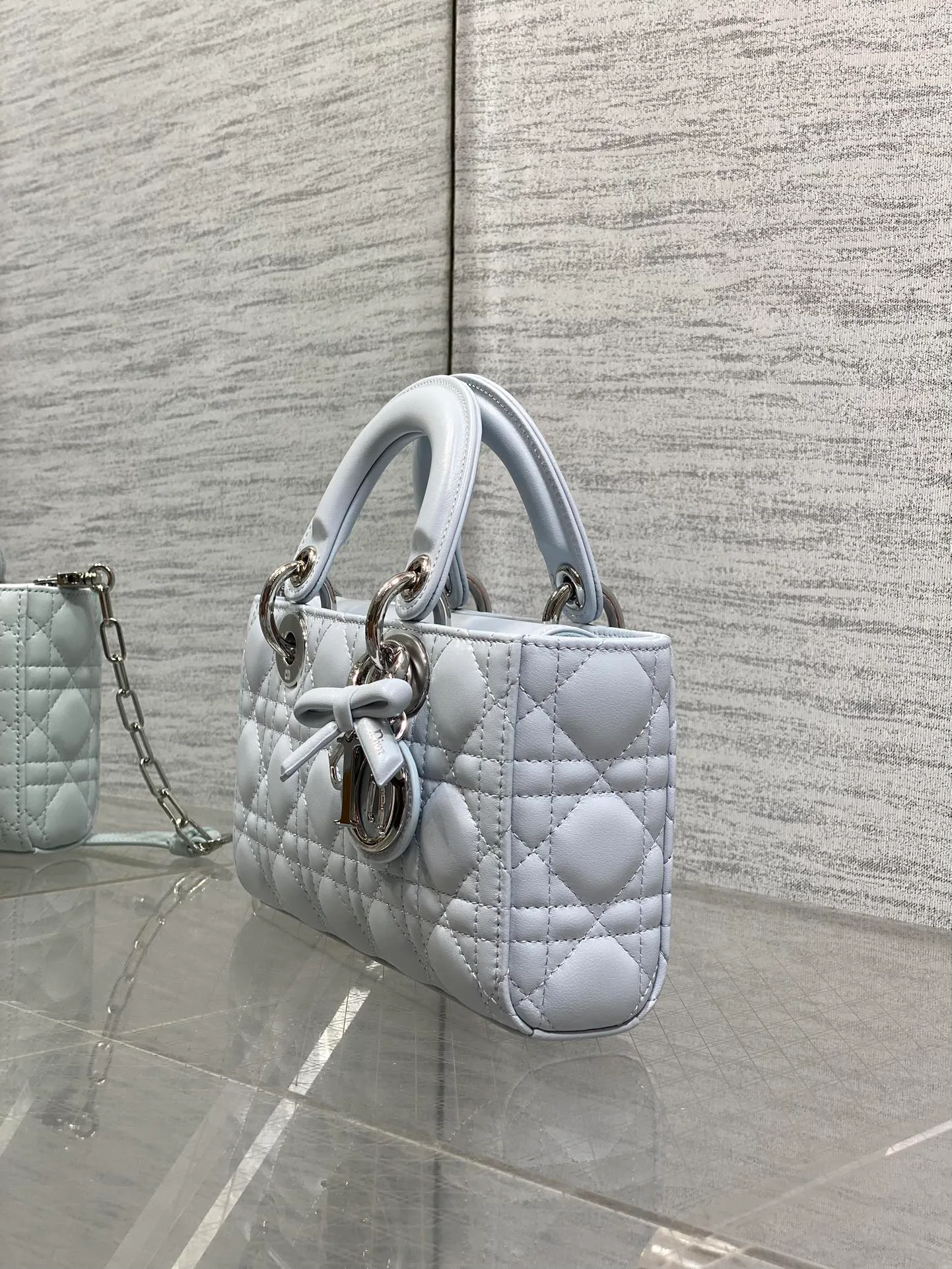 Классические Сумки Женские Christian Dior 13227174