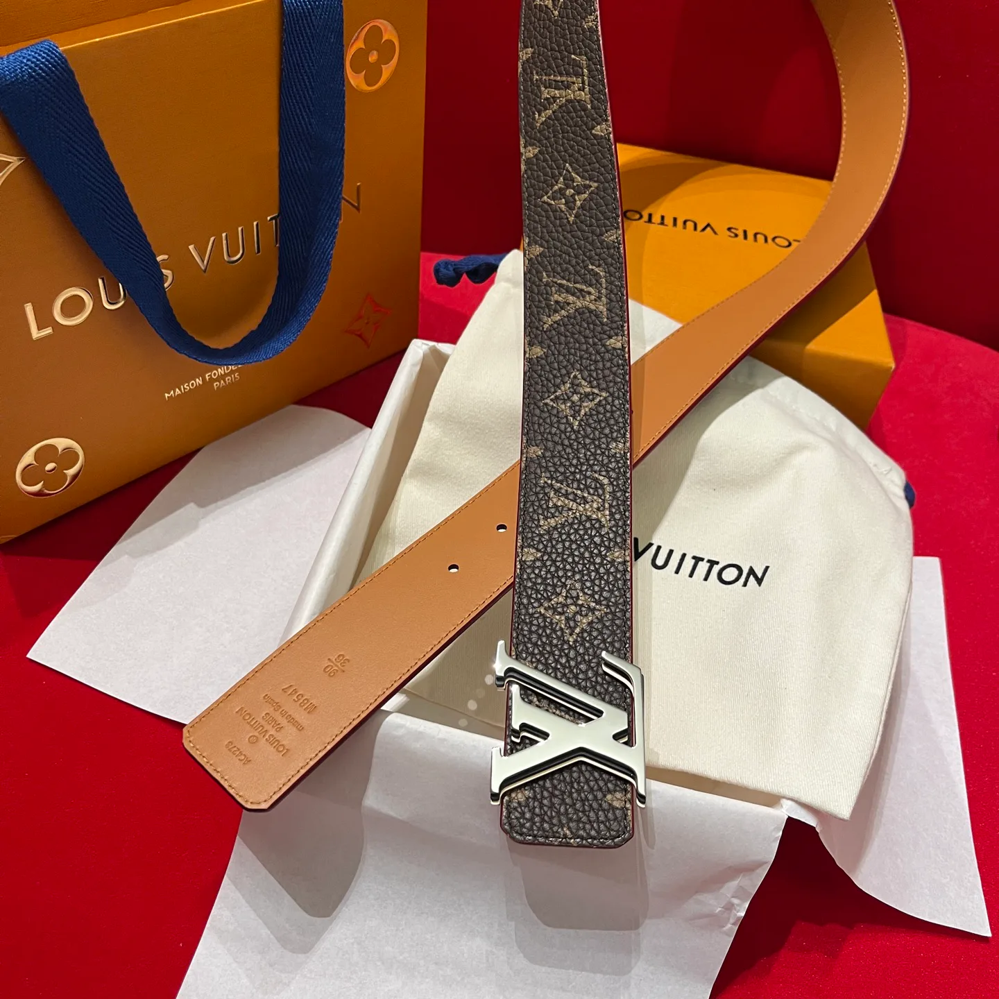 Ремни Louis Vuitton 17645332