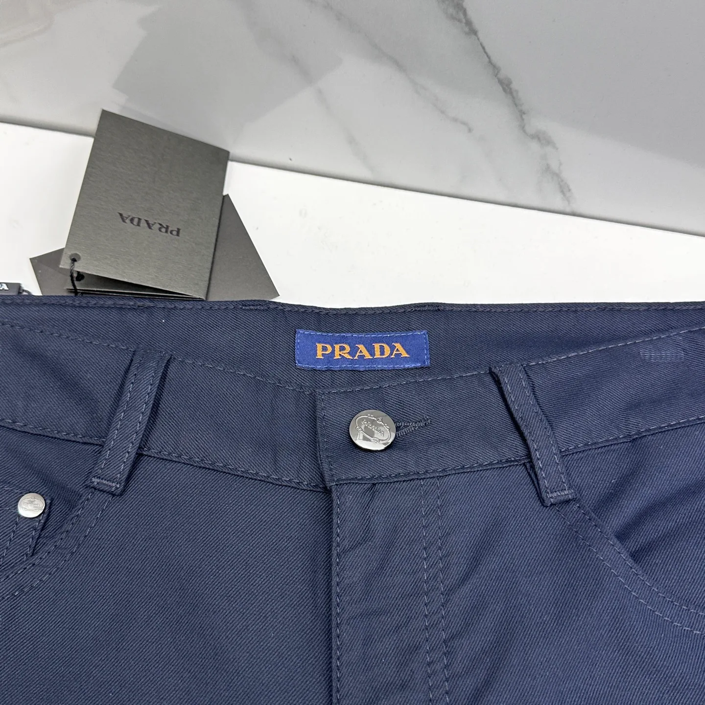 Брюки Мужские Prada 13118889