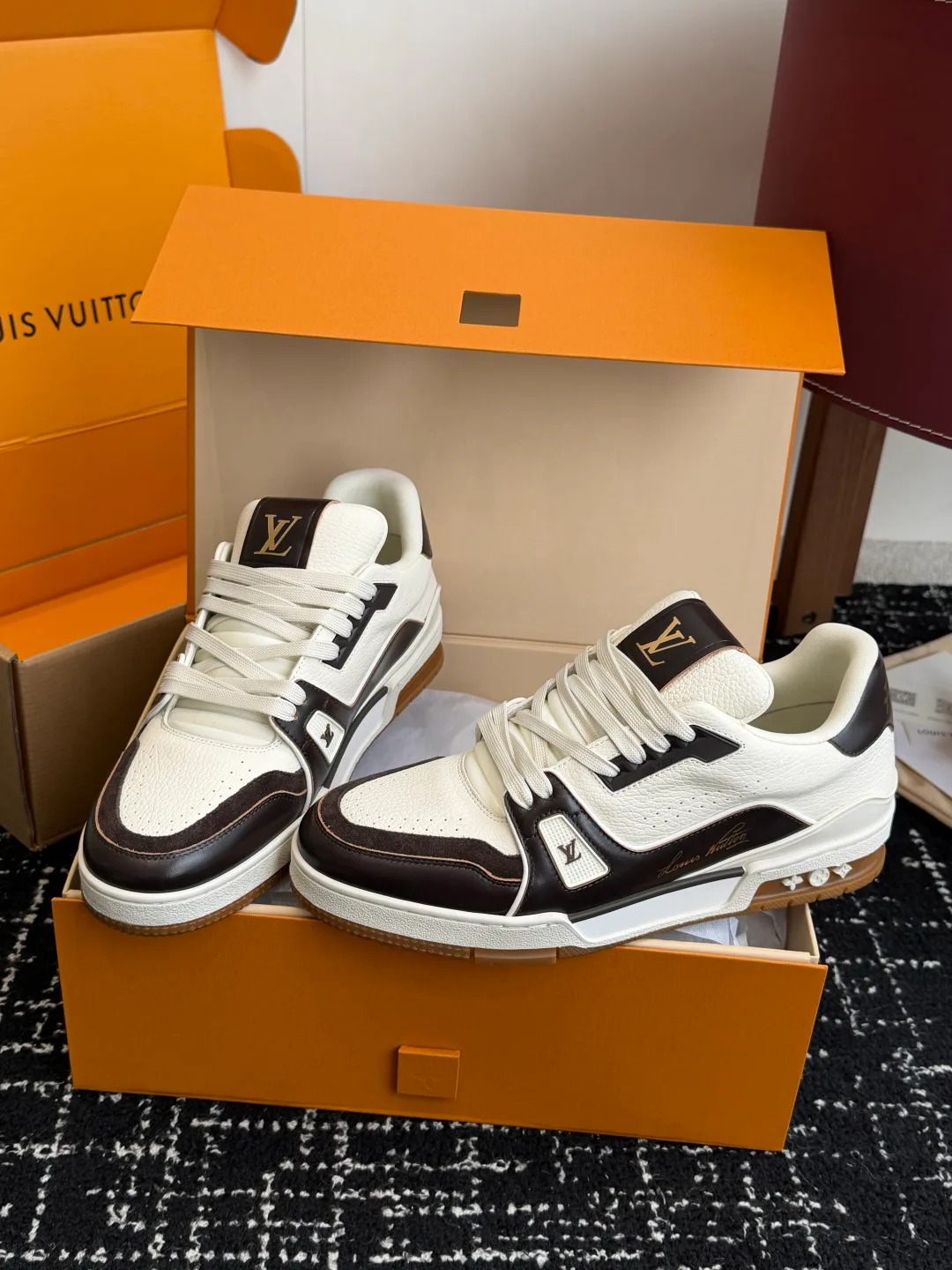 Кроссовки Женские Louis Vuitton 14180644