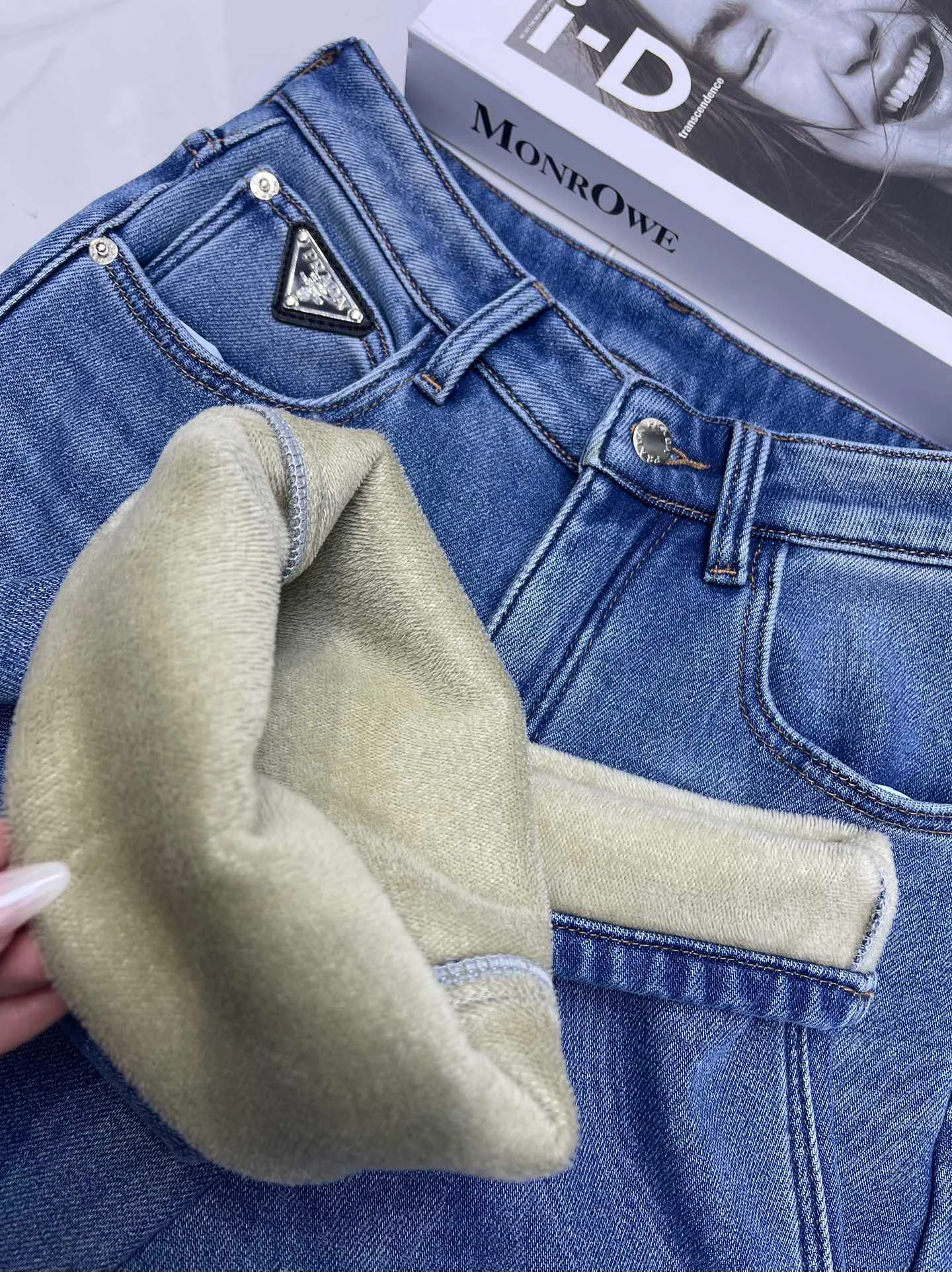 Джинсы Женские Prada 340666