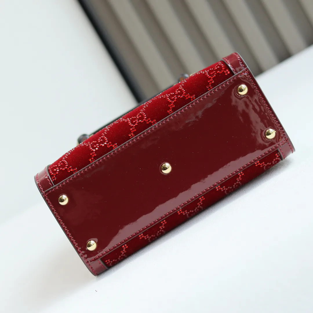 Классические Сумки Женские Gucci 5268606