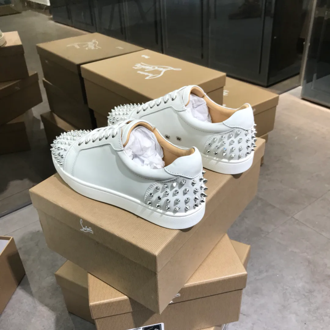 Кроссовки Женские Christian Louboutin 19081278