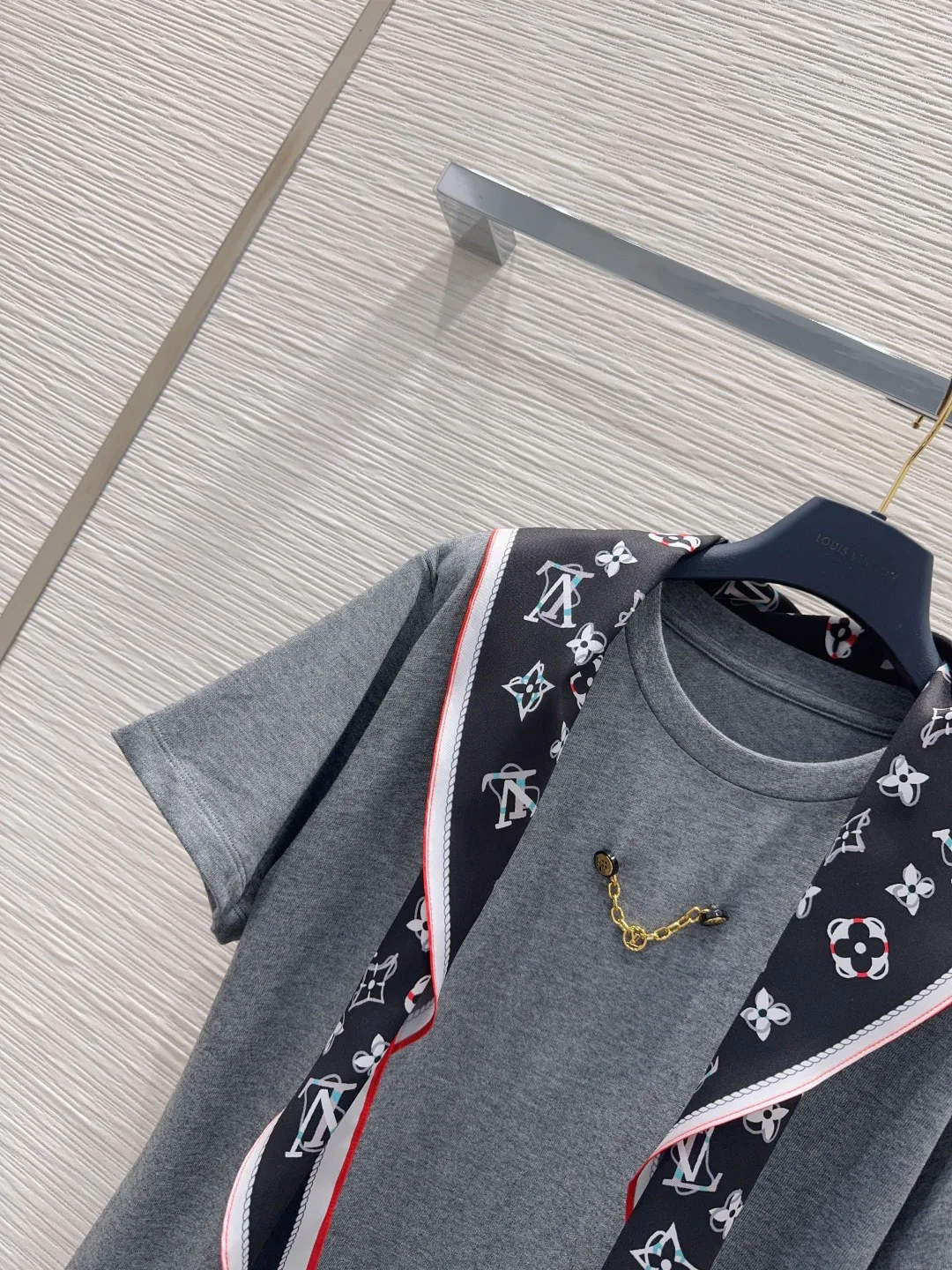 Футболки Женские Louis Vuitton 13153936