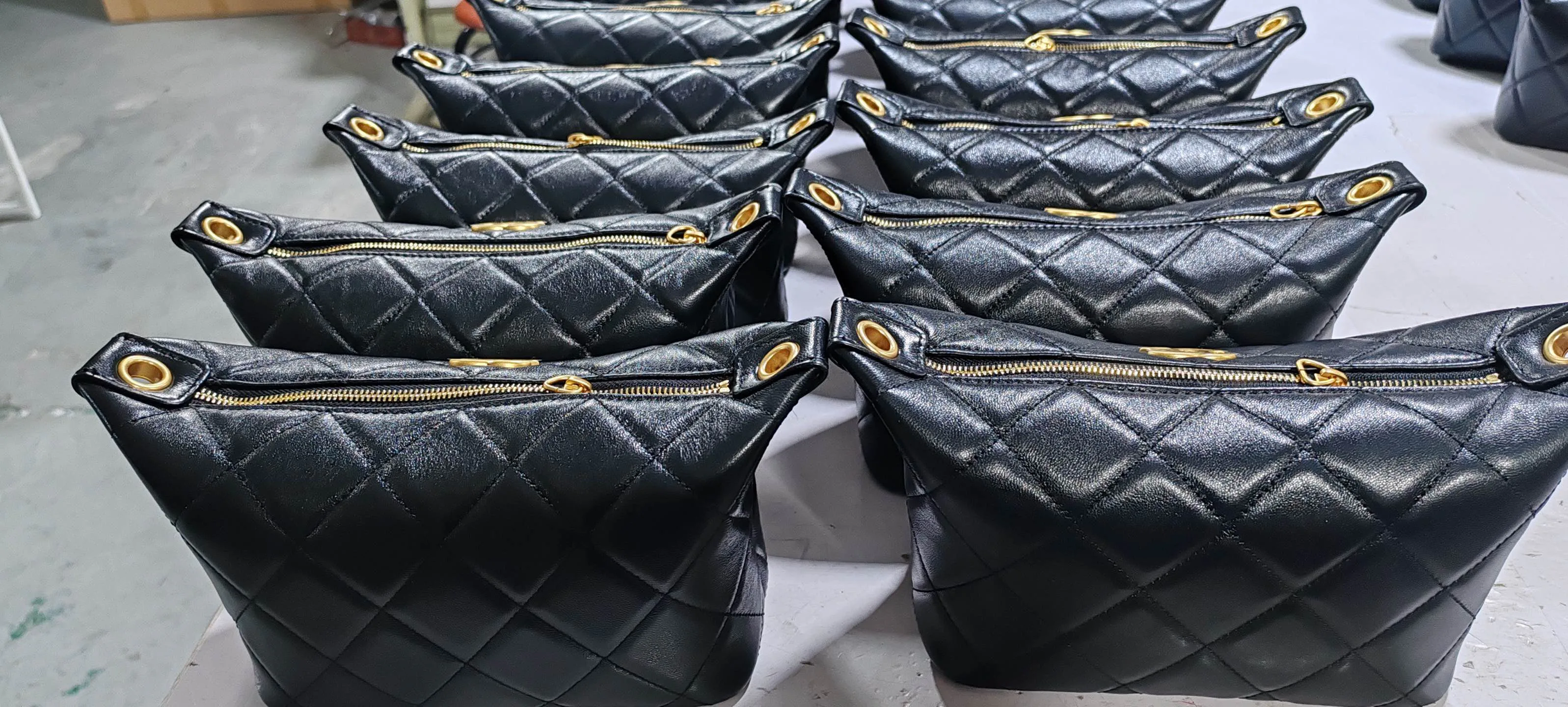 Классические Сумки Женские Chanel 10395167